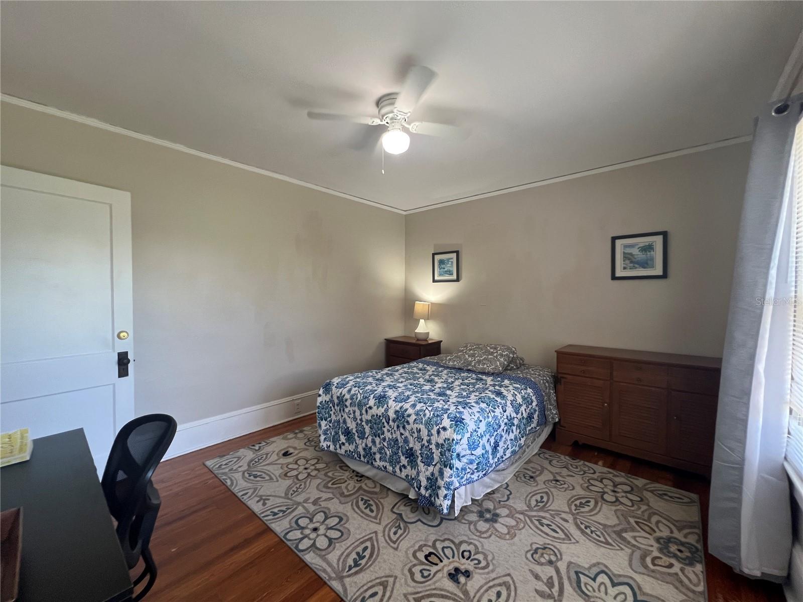 Image 20 of 25 For 914 17th Street W