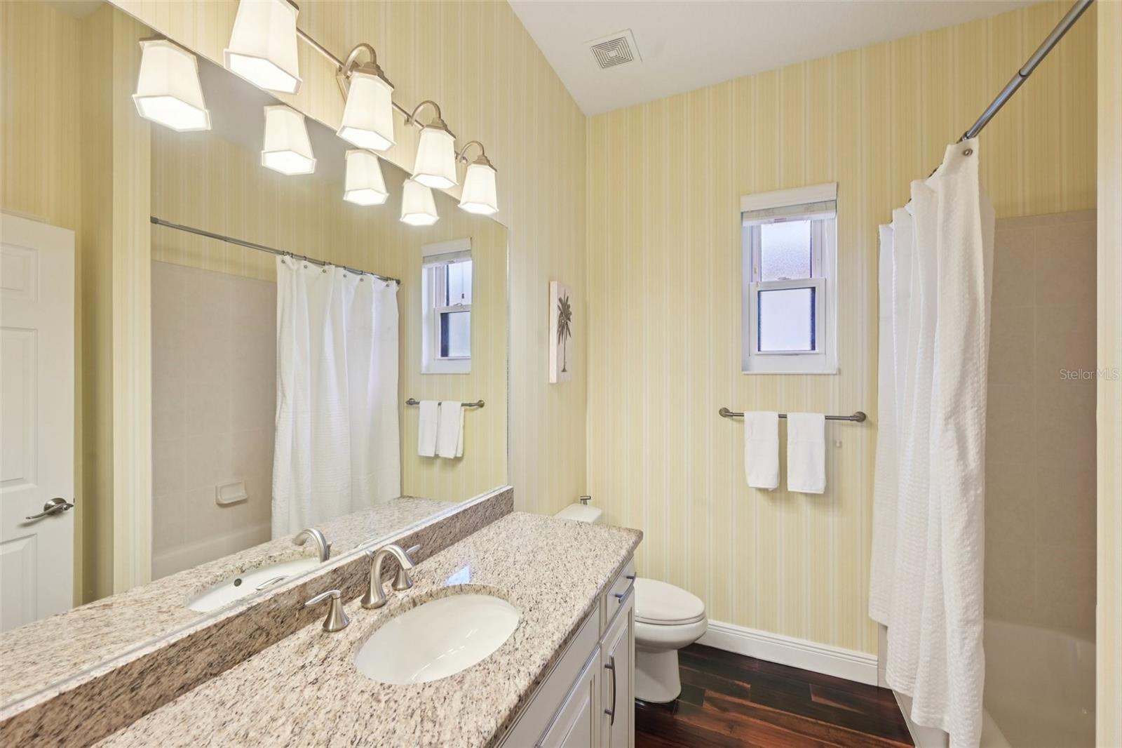 Image 32 of 40 For 7526 Rio Bella Place