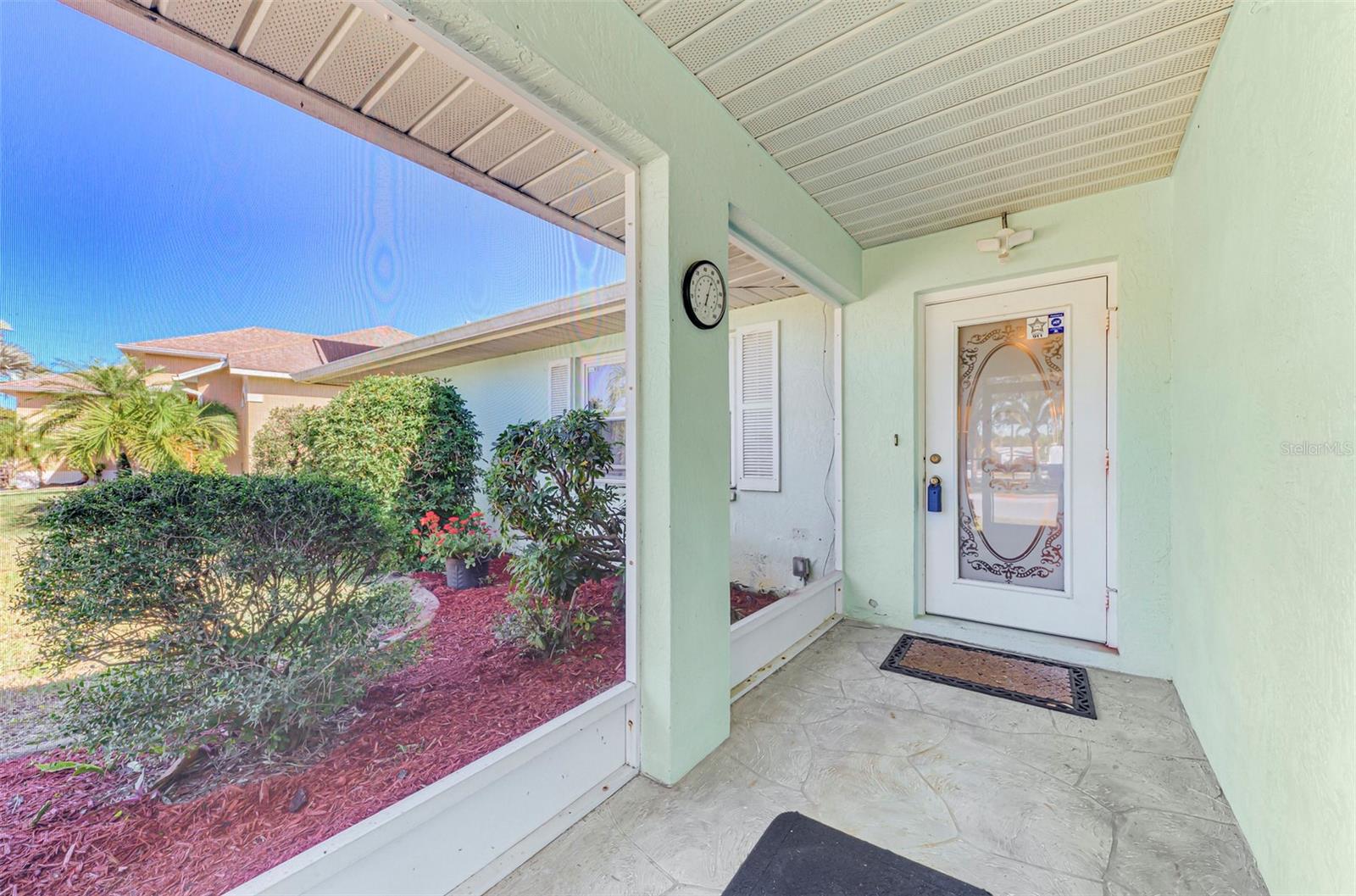 Image 18 of 55 For 602 Portia Street N