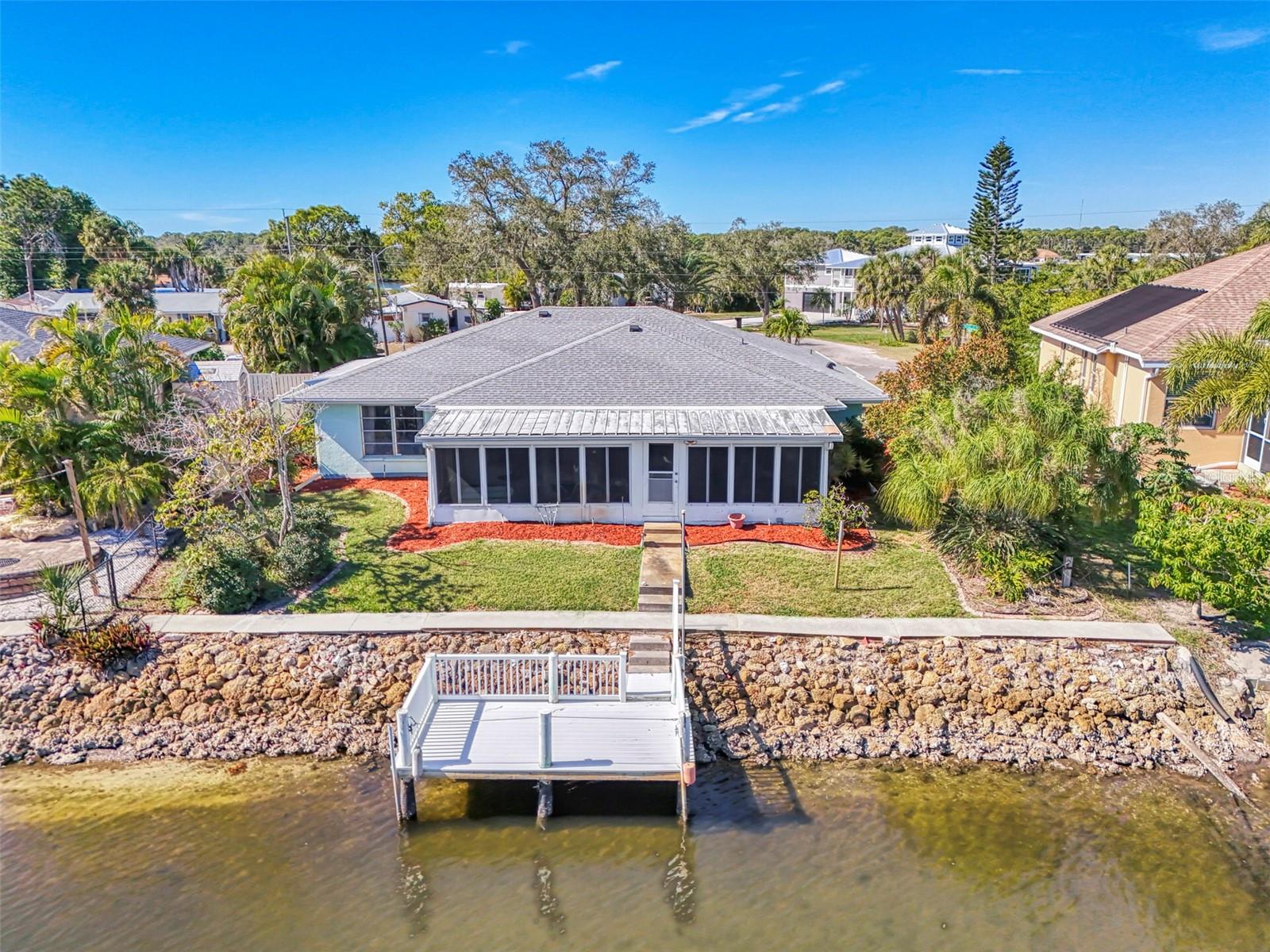 Image 48 of 55 For 602 Portia Street N