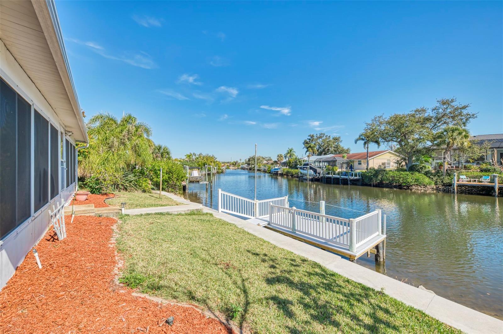 Image 49 of 55 For 602 Portia Street N