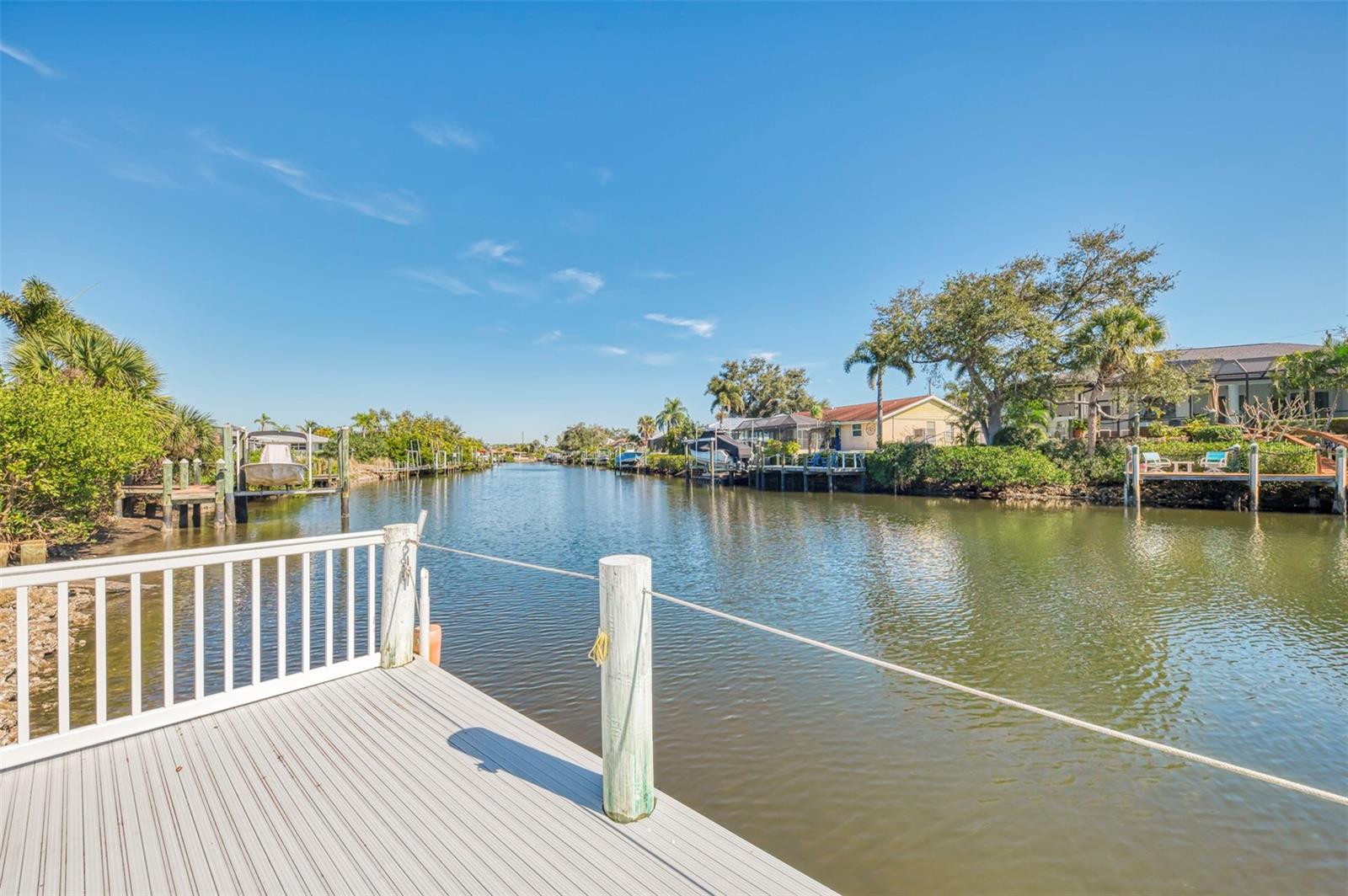 Image 52 of 55 For 602 Portia Street N