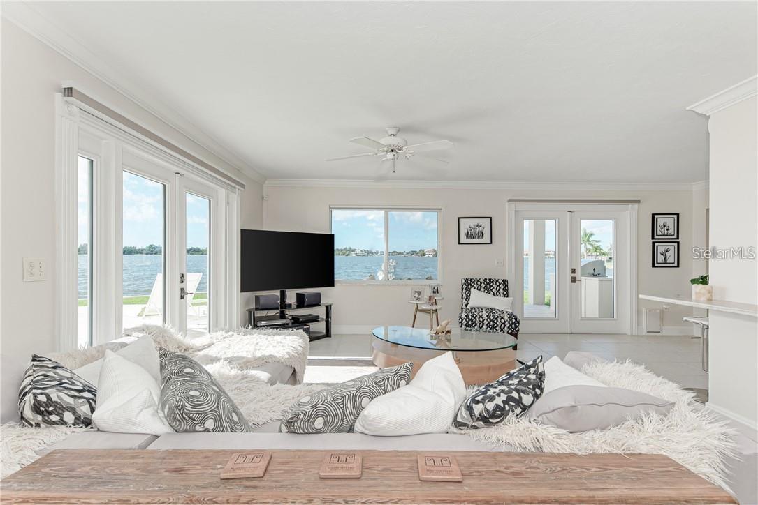 Image 10 of 50 For 7692 Cove Terrace