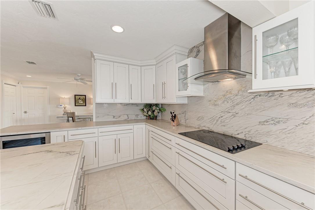 Image 21 of 50 For 7692 Cove Terrace