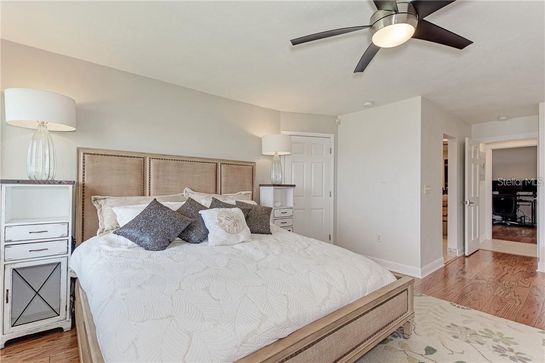 Image 30 of 50 For 7692 Cove Terrace