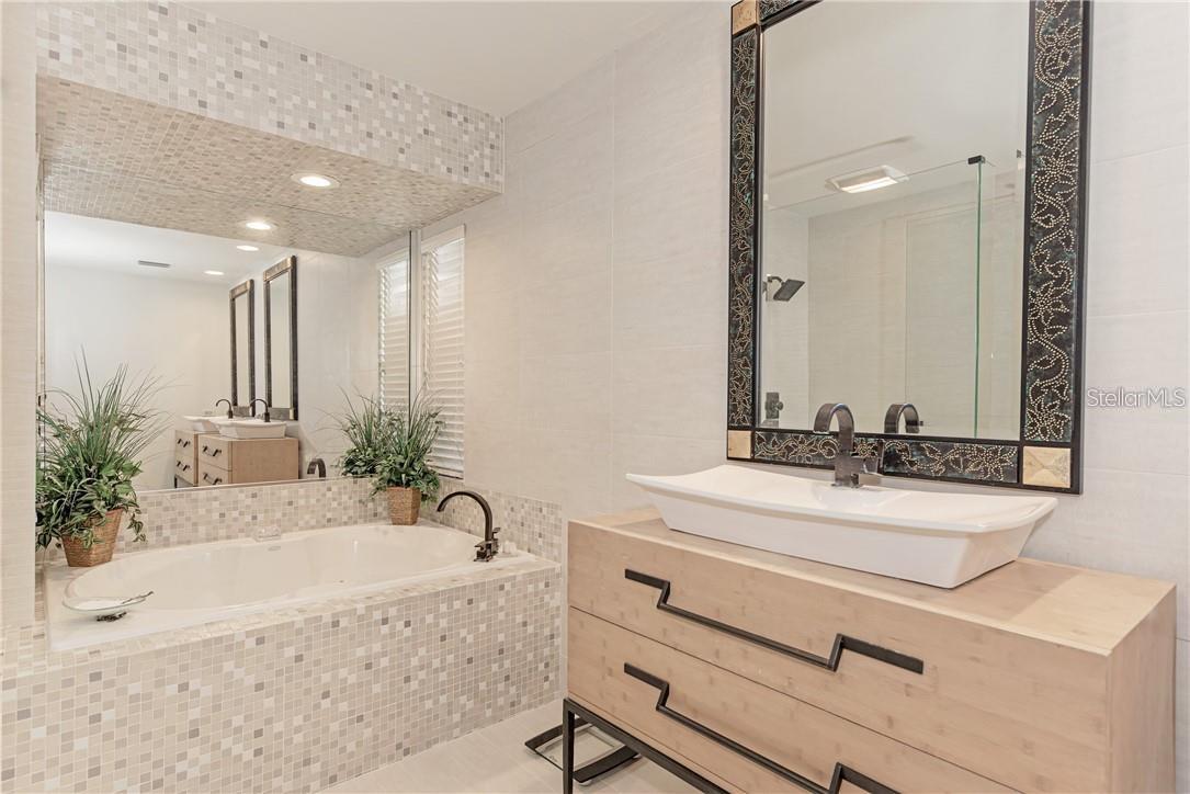 Image 36 of 50 For 7692 Cove Terrace