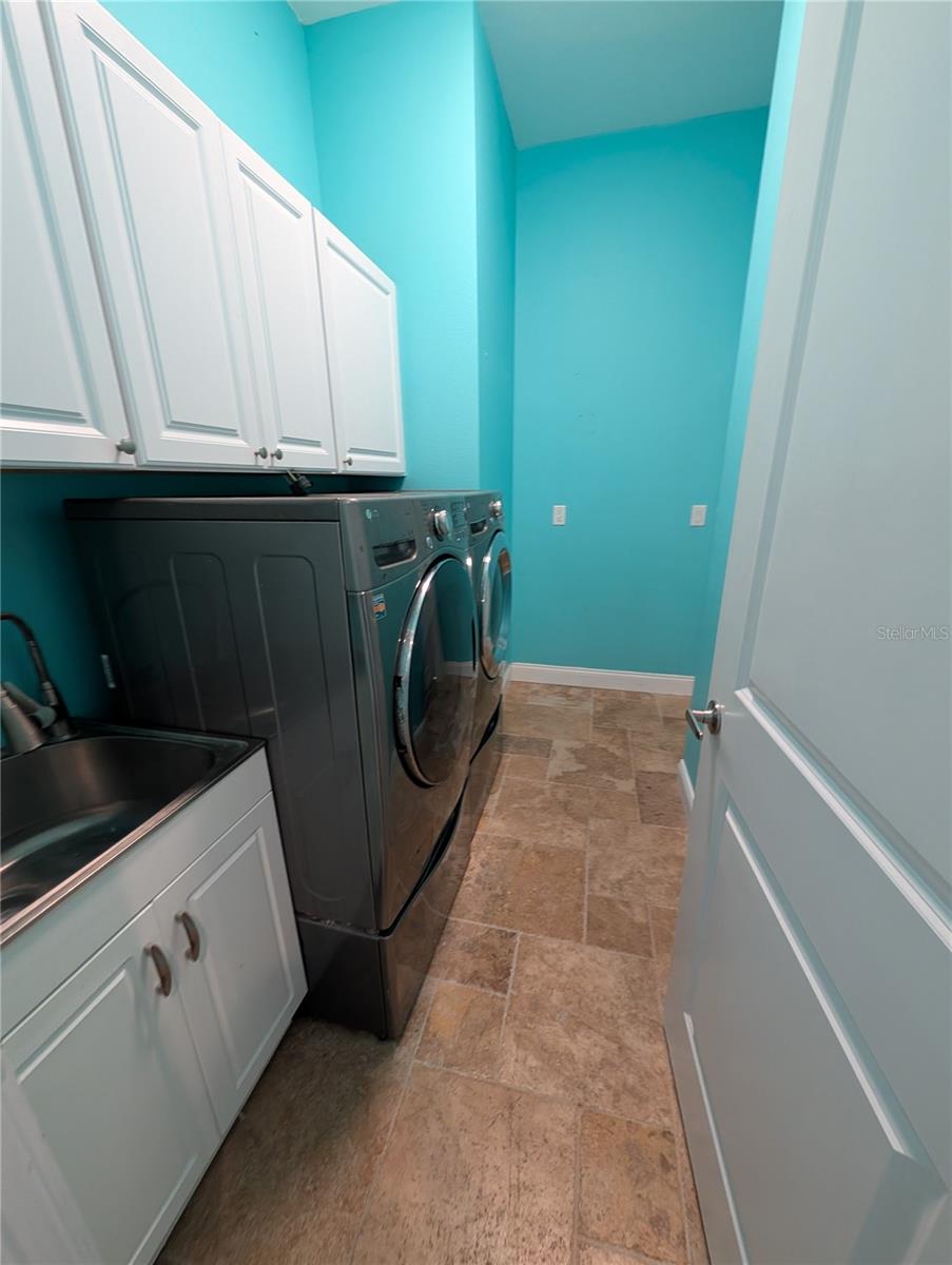 Image 25 of 51 For 13653 Heritage Way