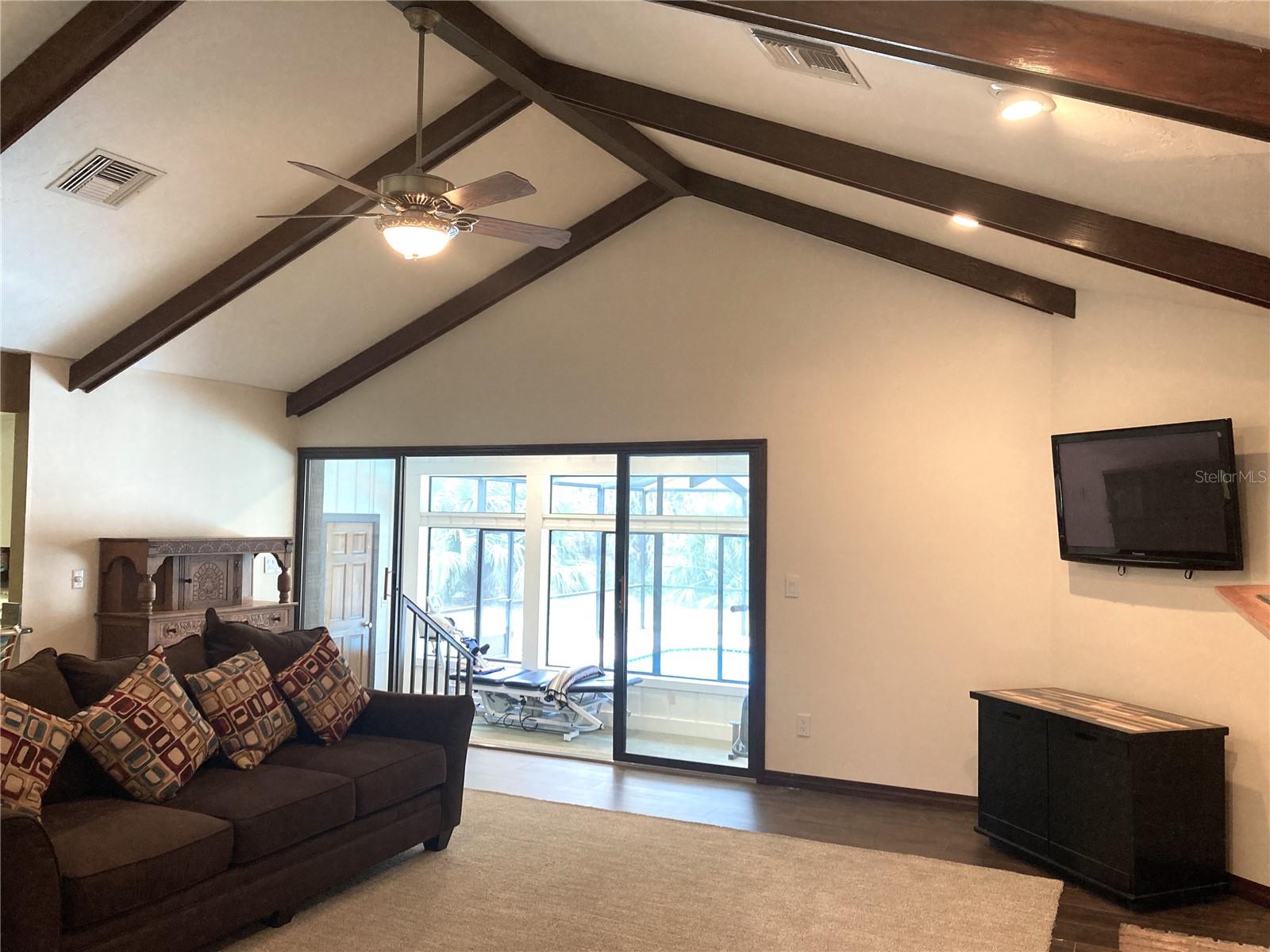 Image 16 of 81 For 6800 18th Terrace Road