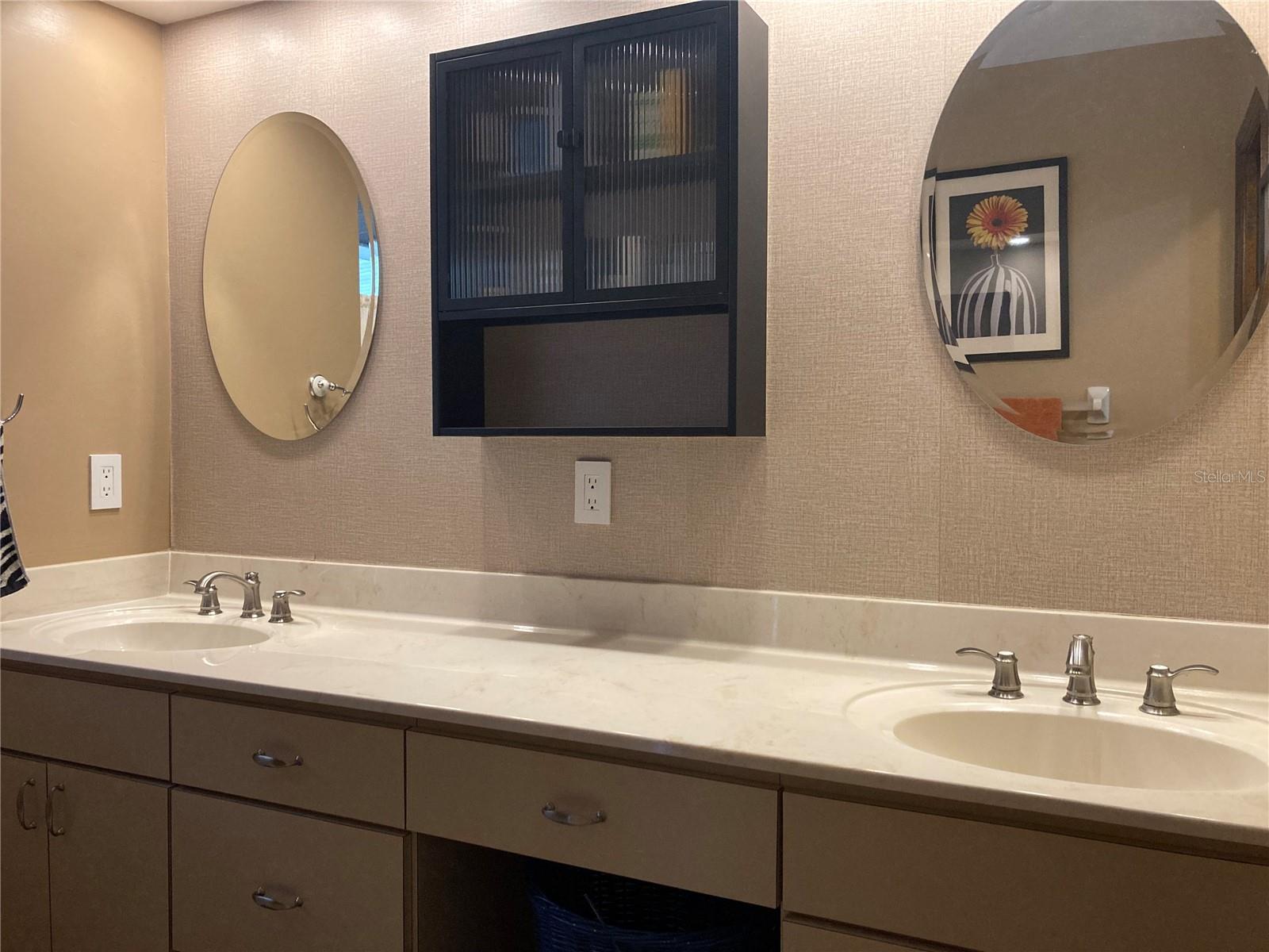 Image 33 of 81 For 6800 18th Terrace Road