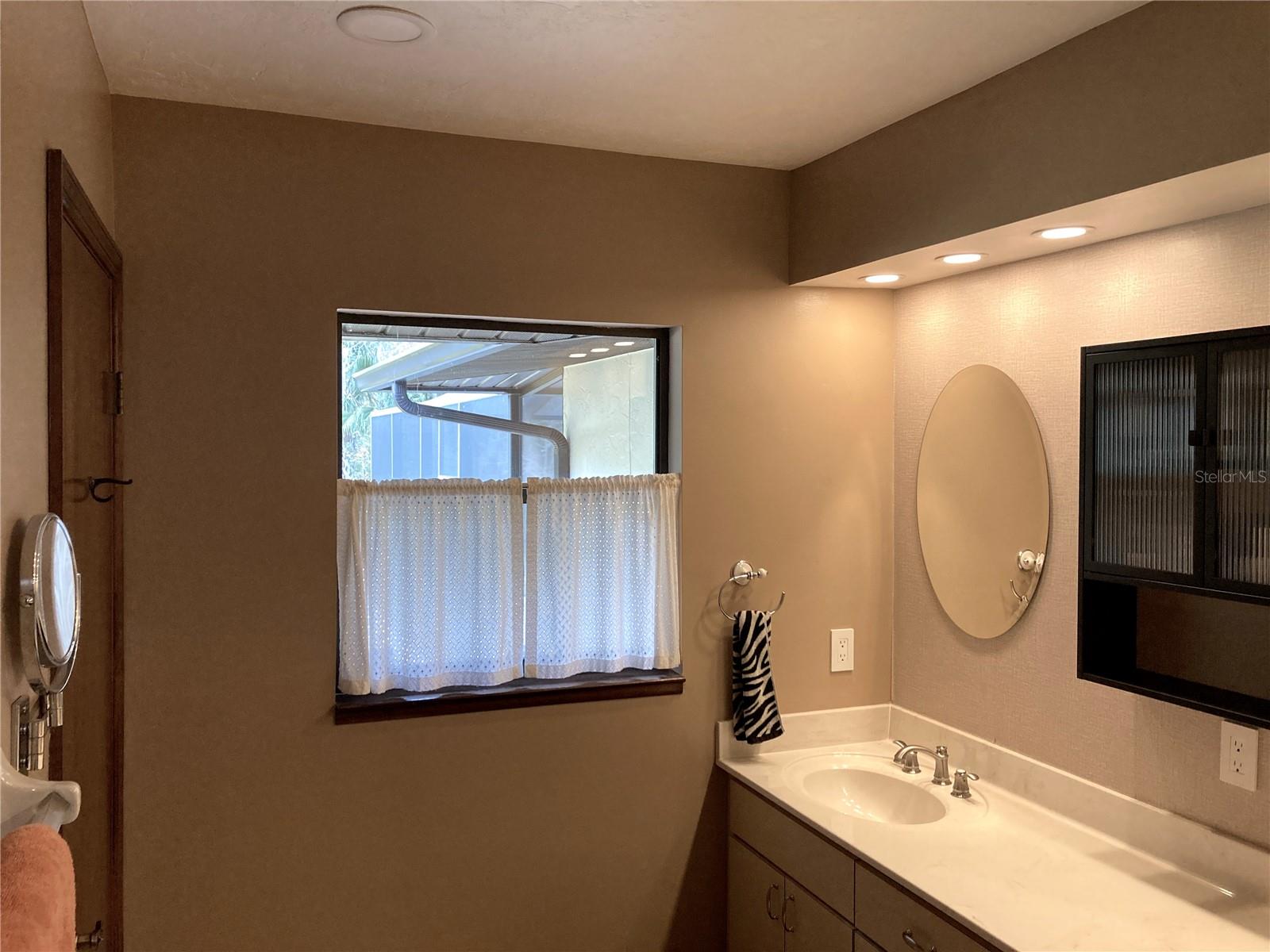 Image 34 of 81 For 6800 18th Terrace Road