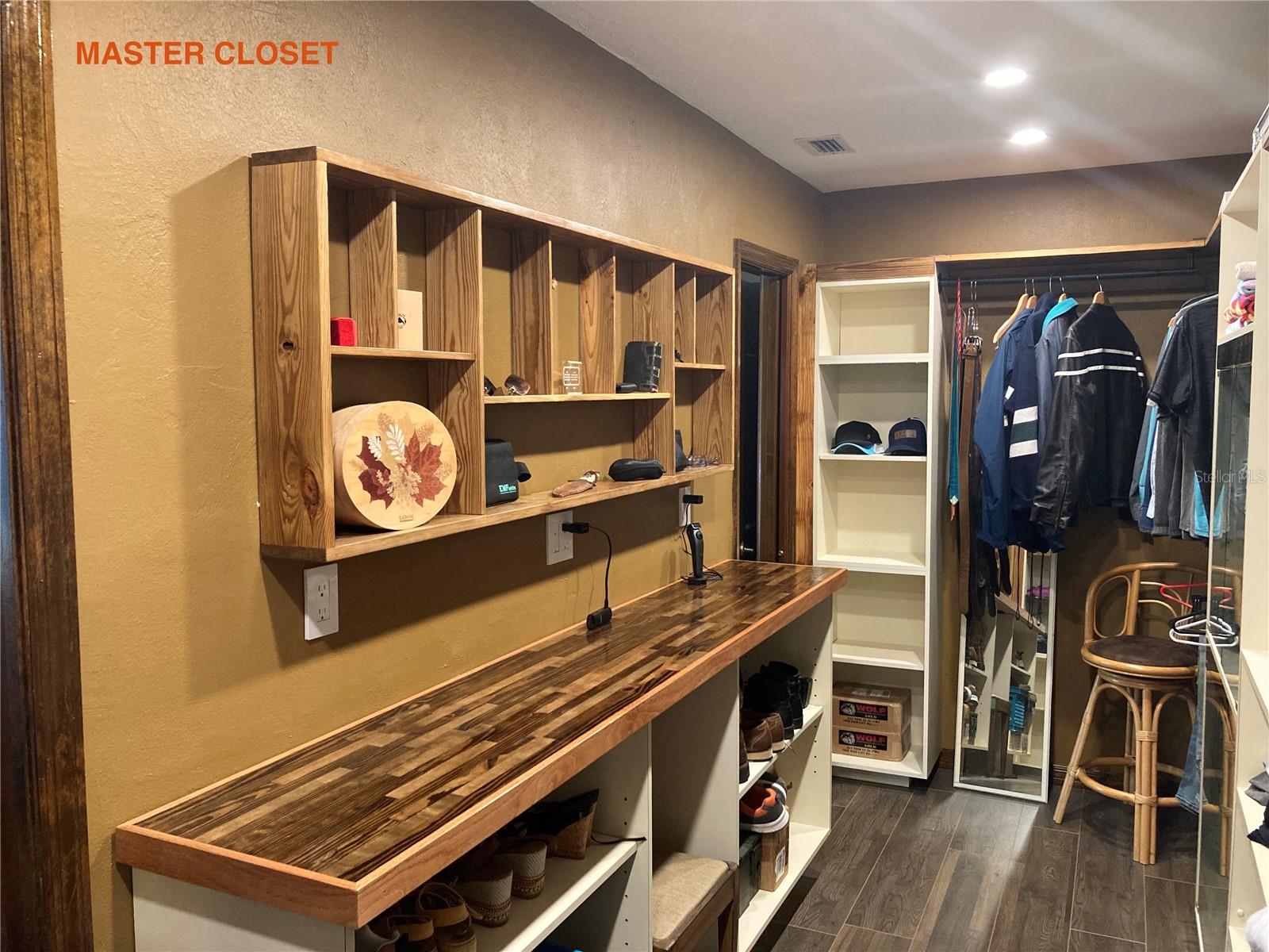 Image 36 of 81 For 6800 18th Terrace Road