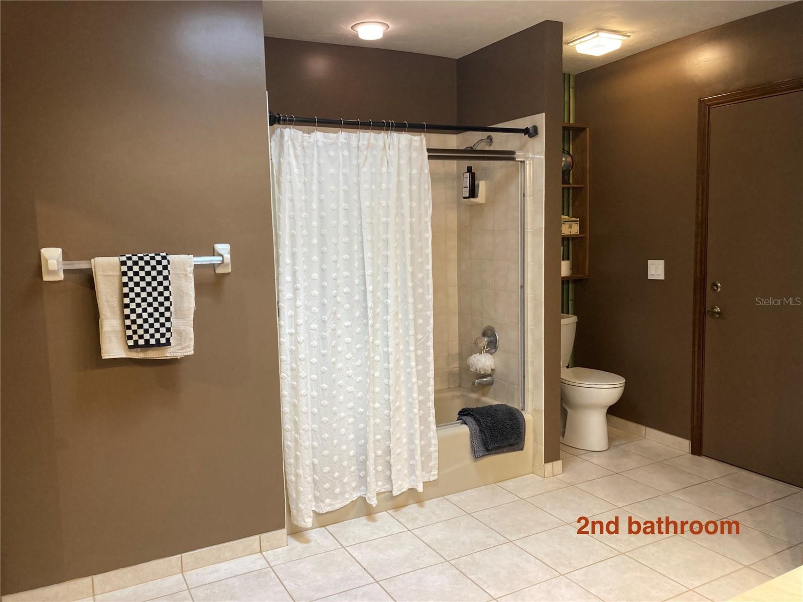 Image 40 of 81 For 6800 18th Terrace Road