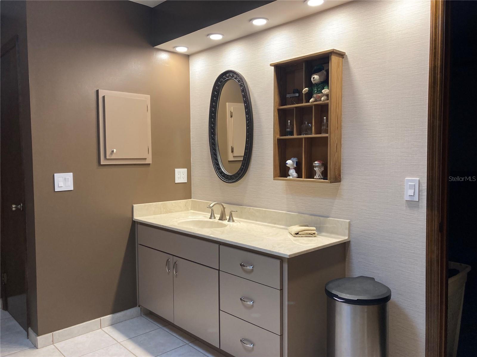 Image 42 of 81 For 6800 18th Terrace Road