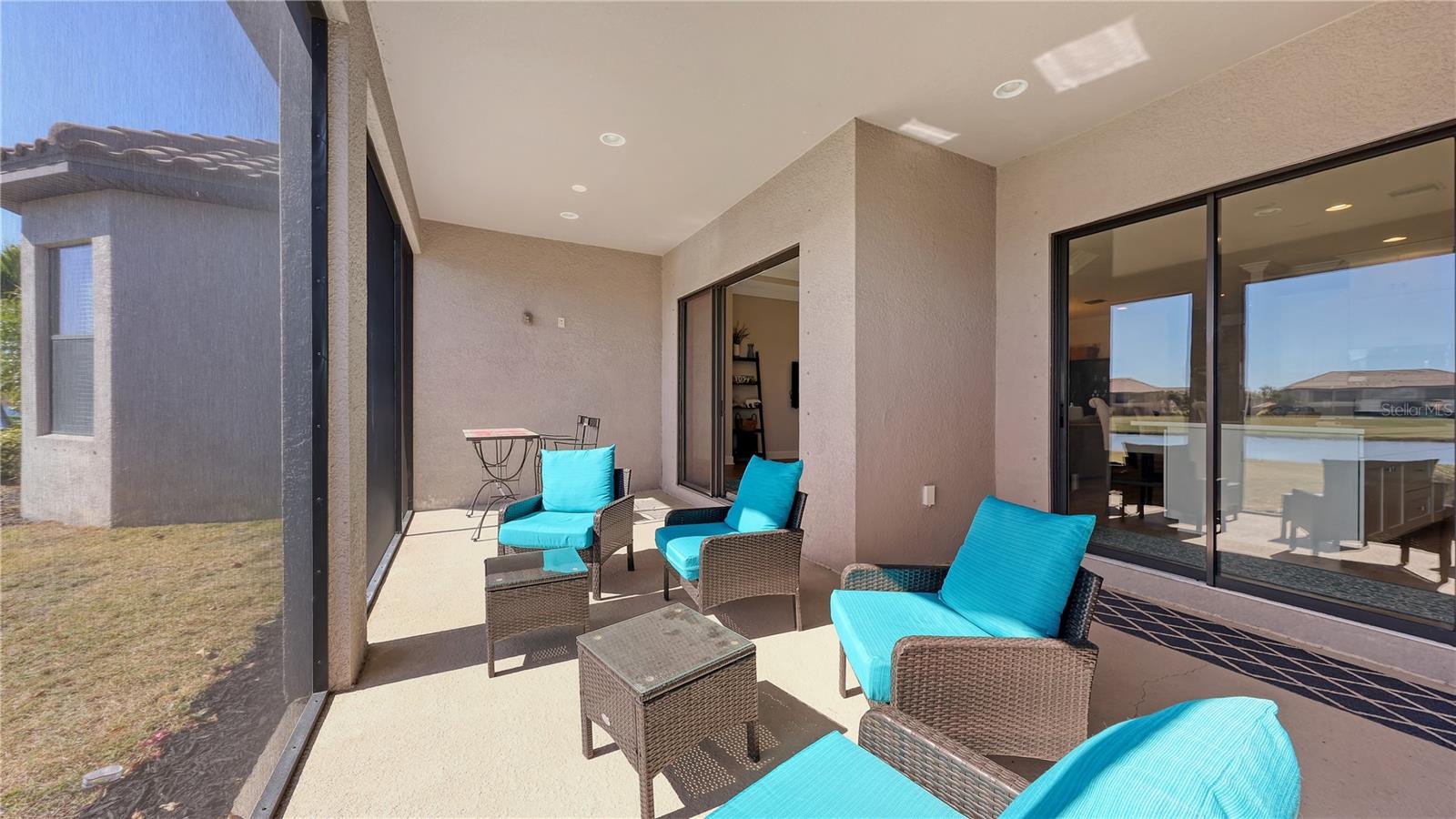 Listing photo id 15 for 13943 Messina Loop