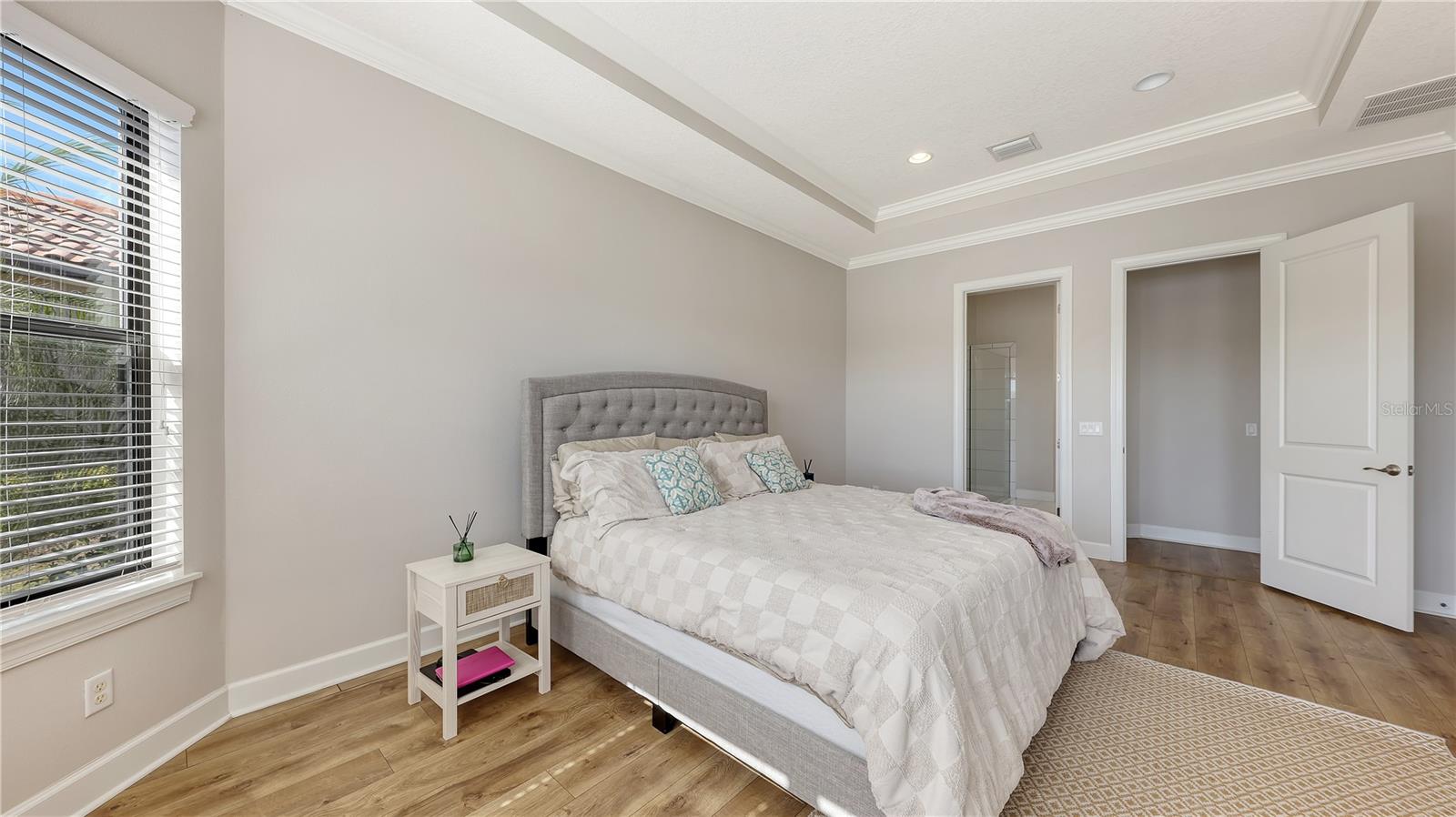 Listing photo id 25 for 13943 Messina Loop