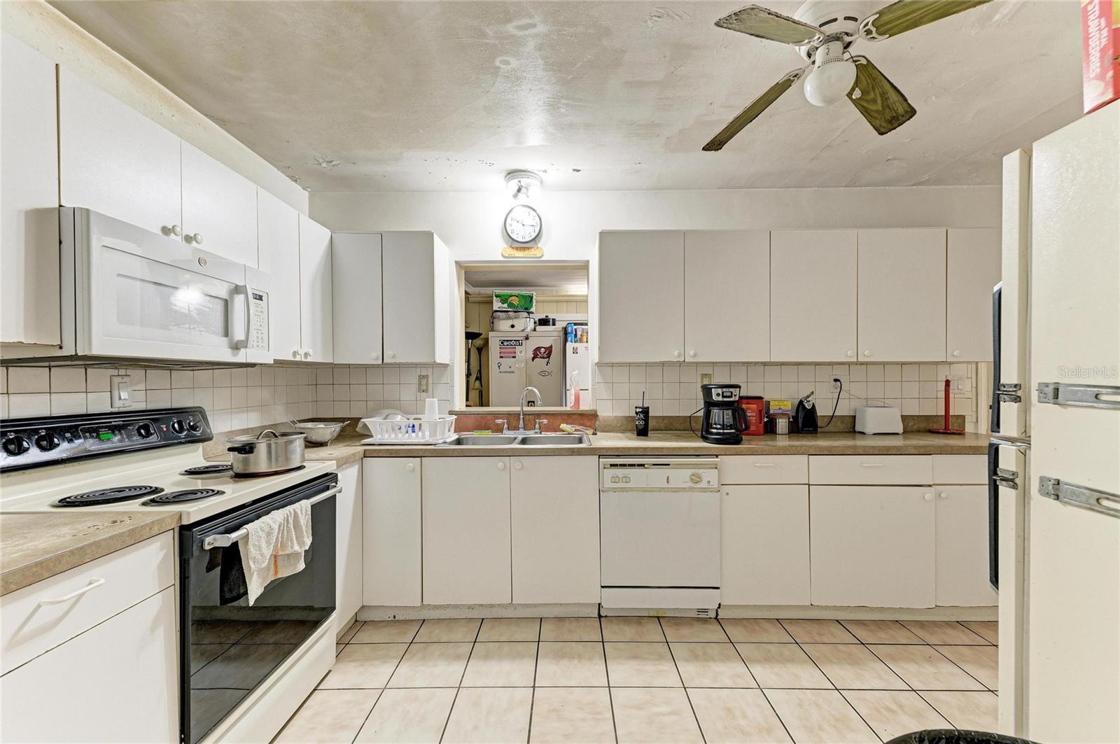 Image 17 of 49 For 1205 44th Avenue E