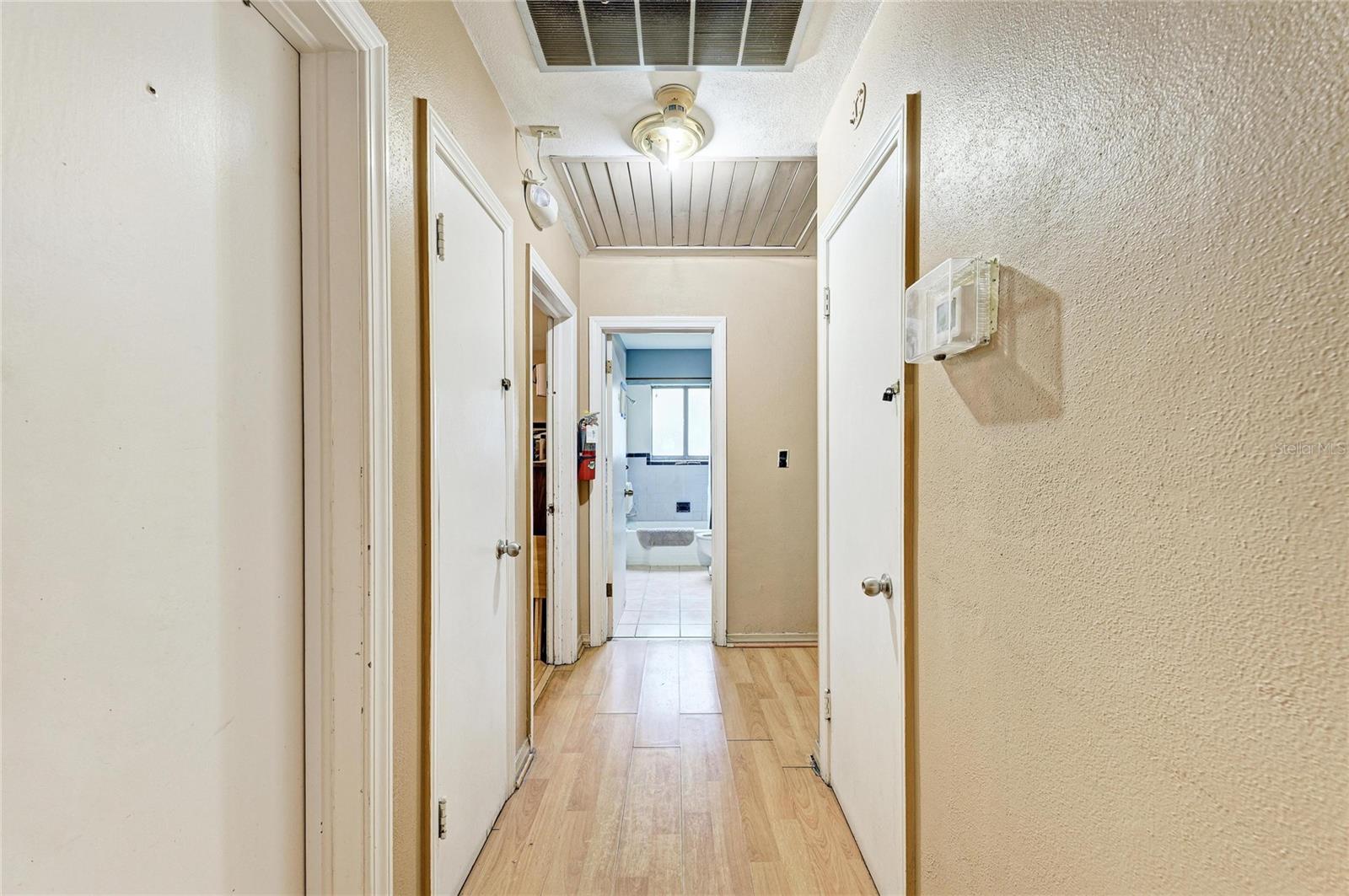 Image 25 of 49 For 1205 44th Avenue E