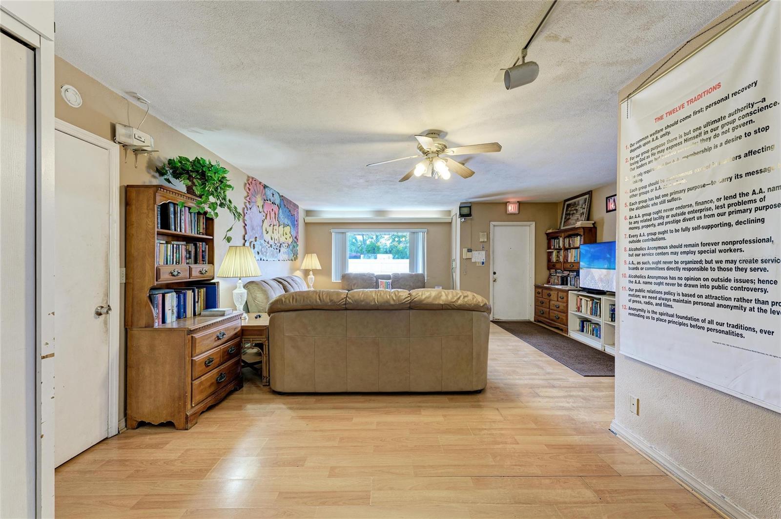 Image 26 of 49 For 1205 44th Avenue E