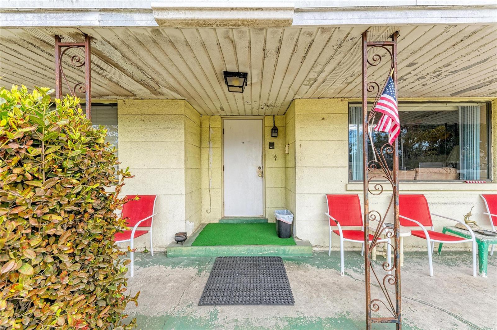 Image 3 of 49 For 1205 44th Avenue E