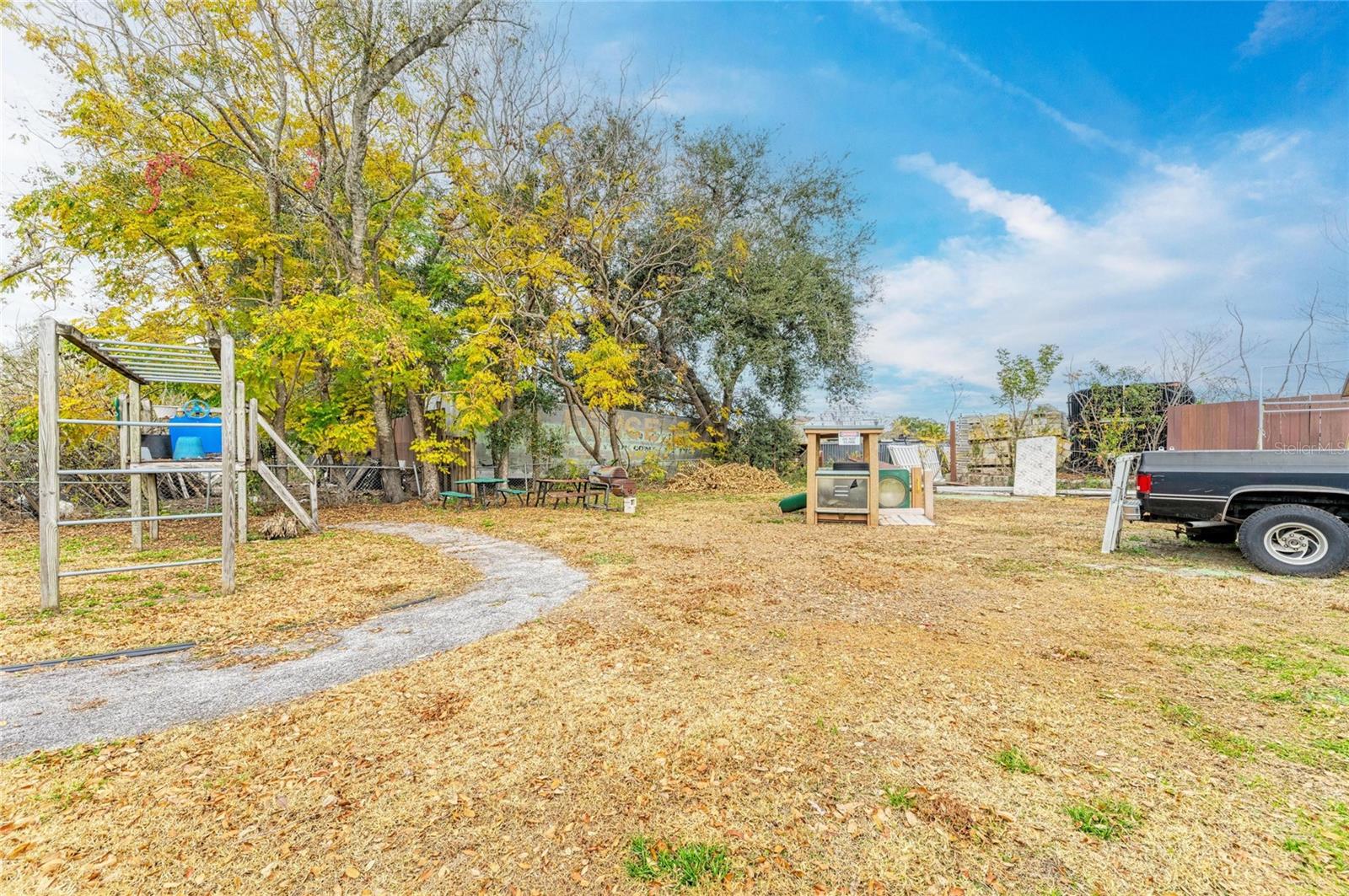 Image 32 of 49 For 1205 44th Avenue E