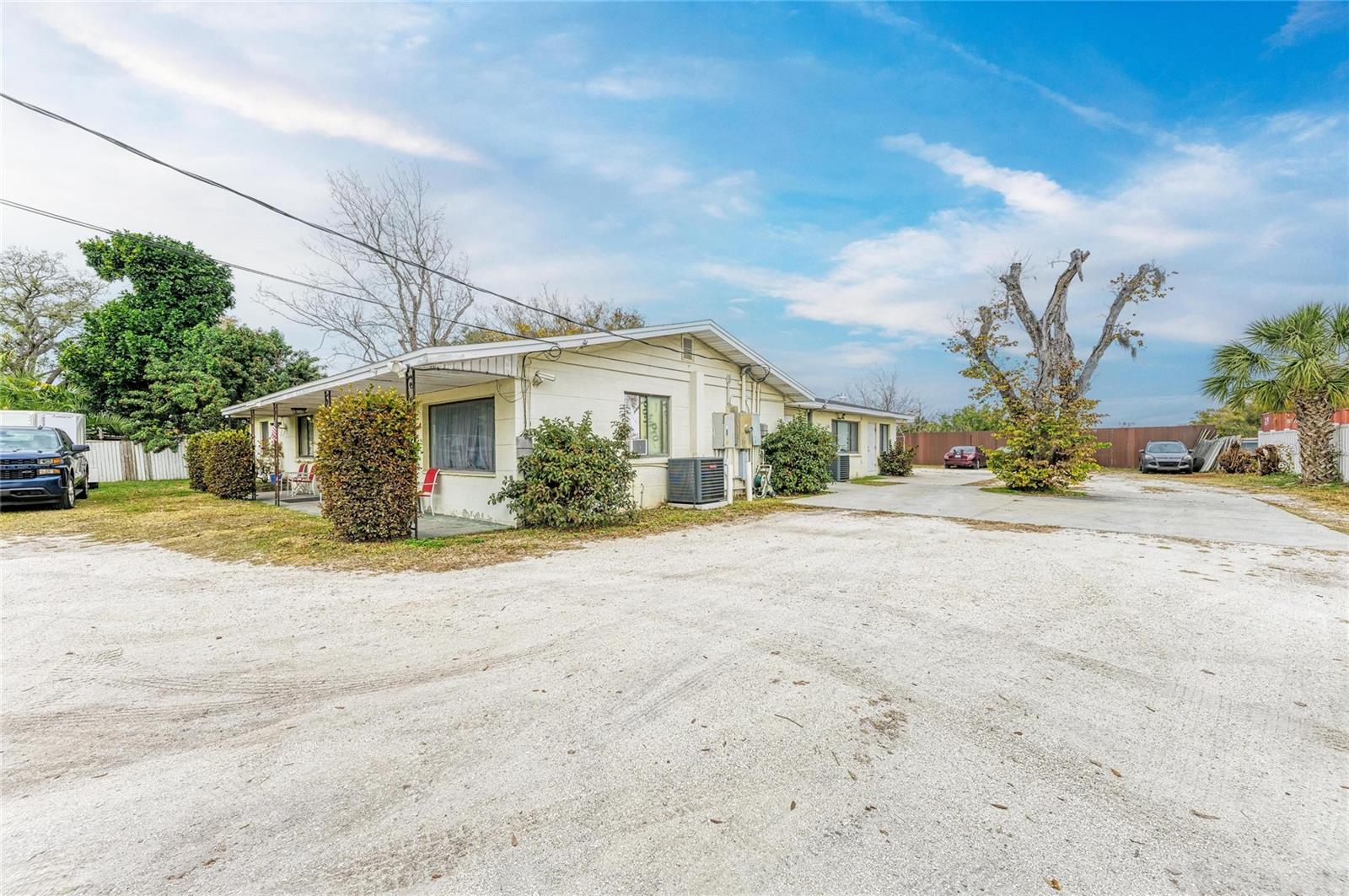 Image 4 of 49 For 1205 44th Avenue E