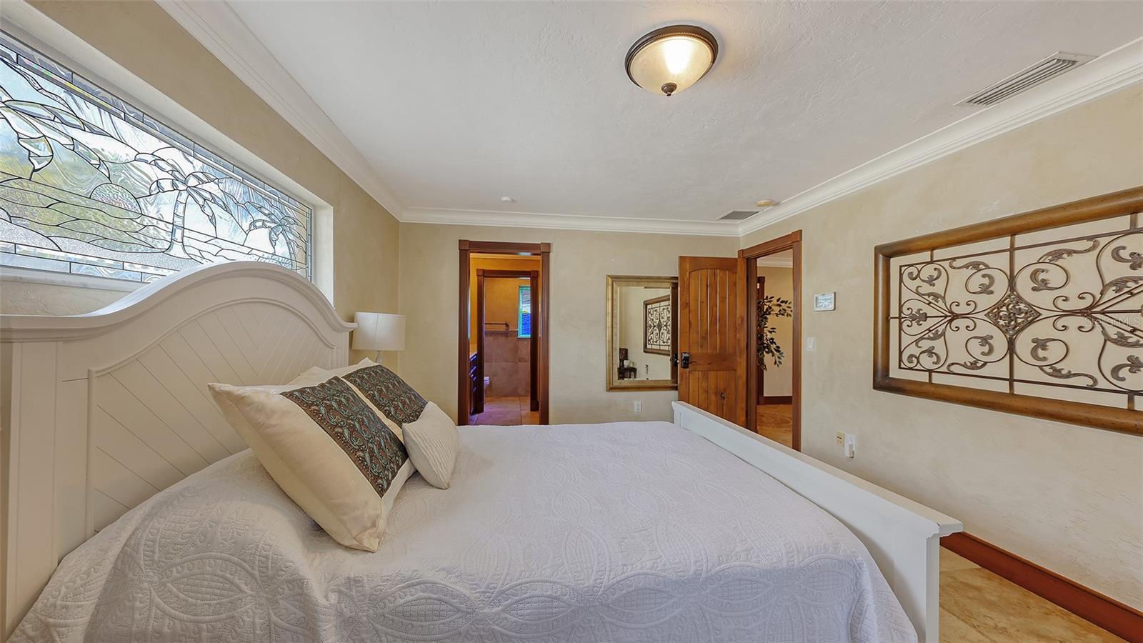 Image 16 of 86 For 4216 Plumosa Street W