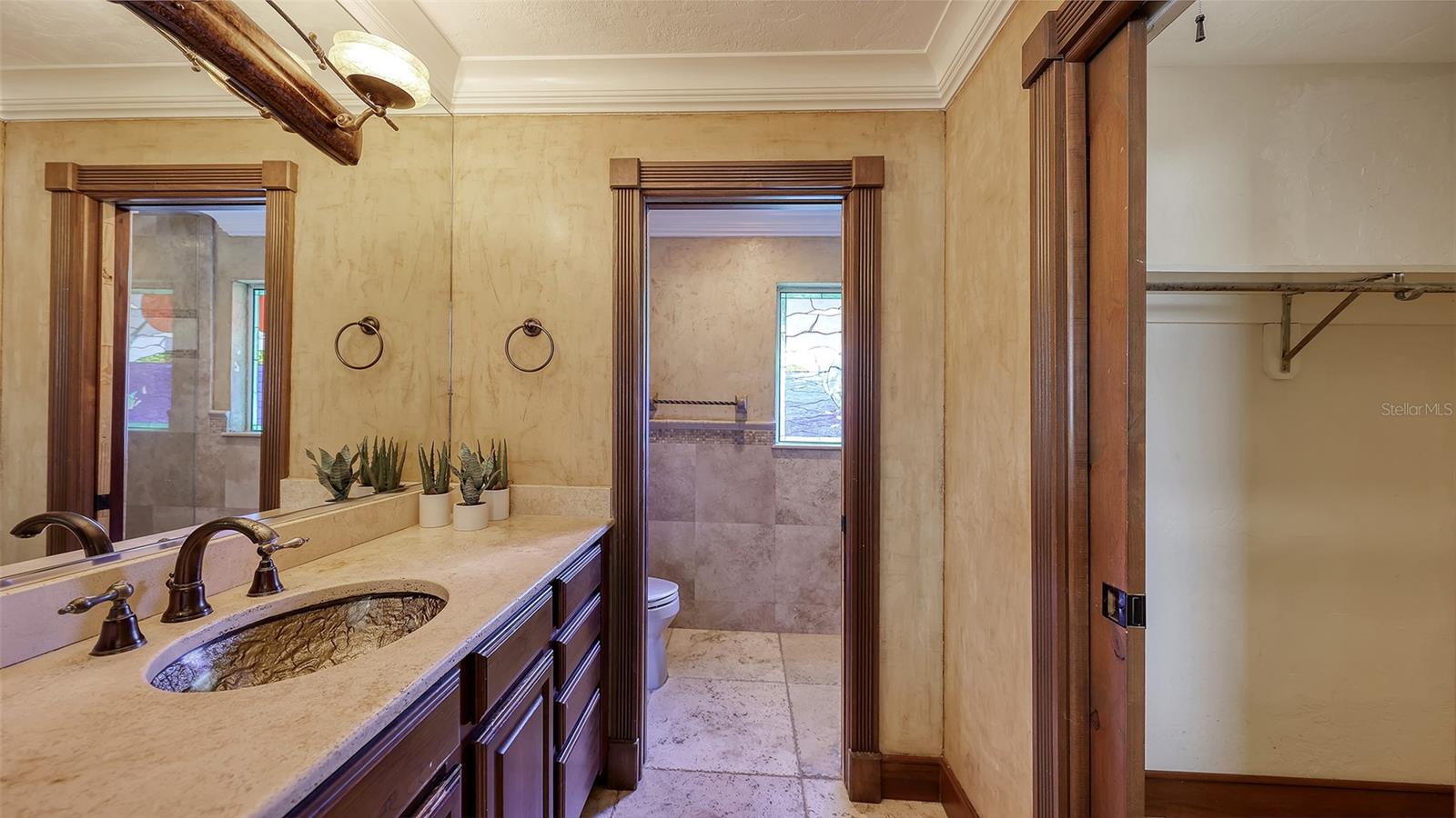 Image 18 of 86 For 4216 Plumosa Street W