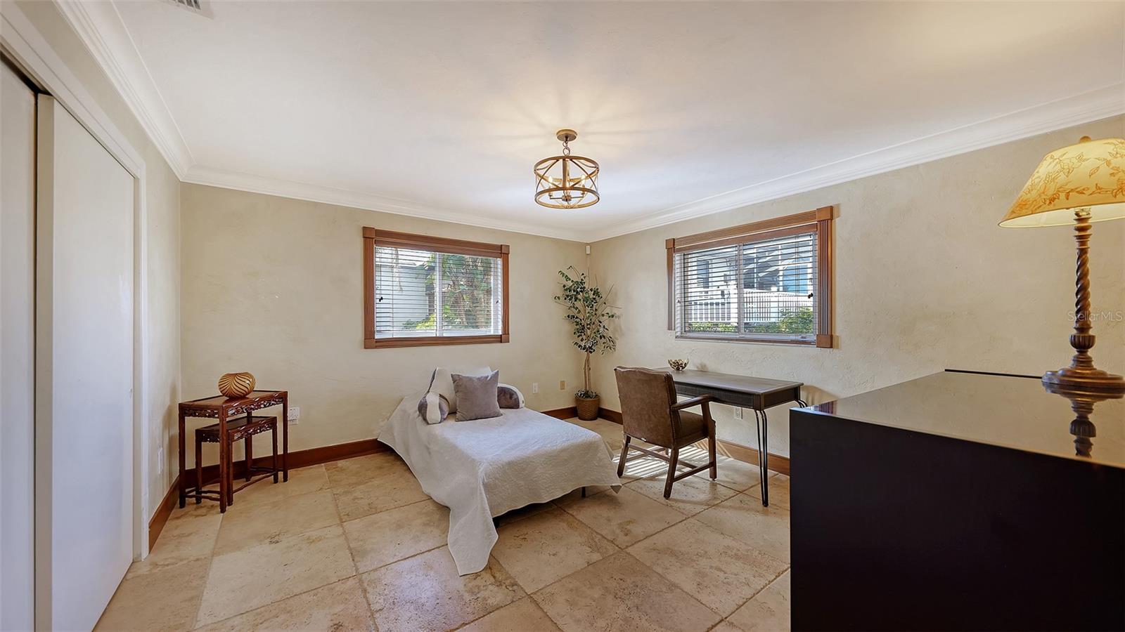 Image 21 of 86 For 4216 Plumosa Street W