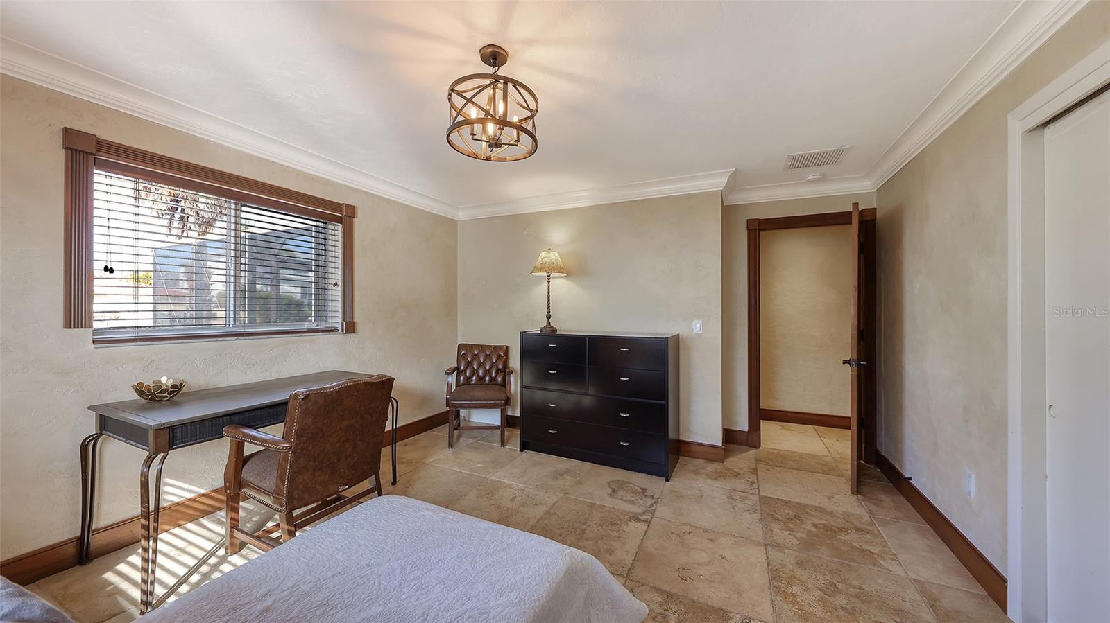 Image 24 of 86 For 4216 Plumosa Street W