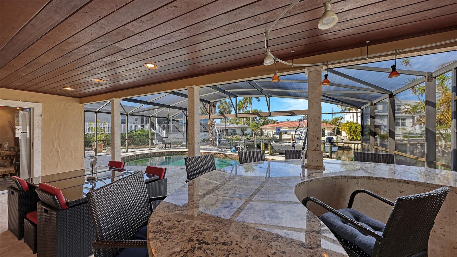 Image 32 of 86 For 4216 Plumosa Street W