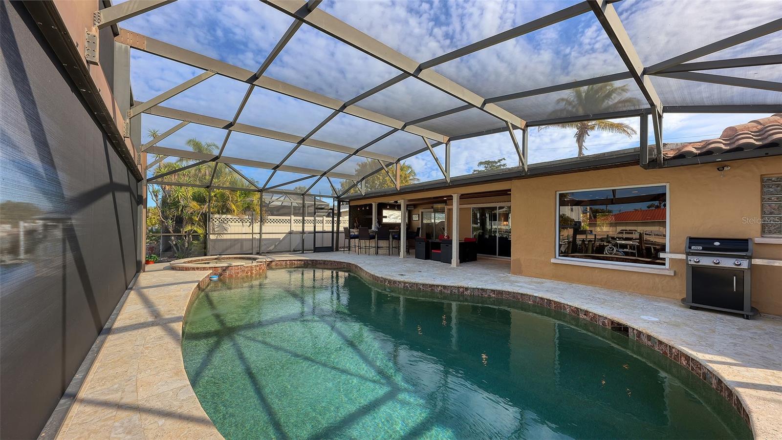 Image 36 of 86 For 4216 Plumosa Street W