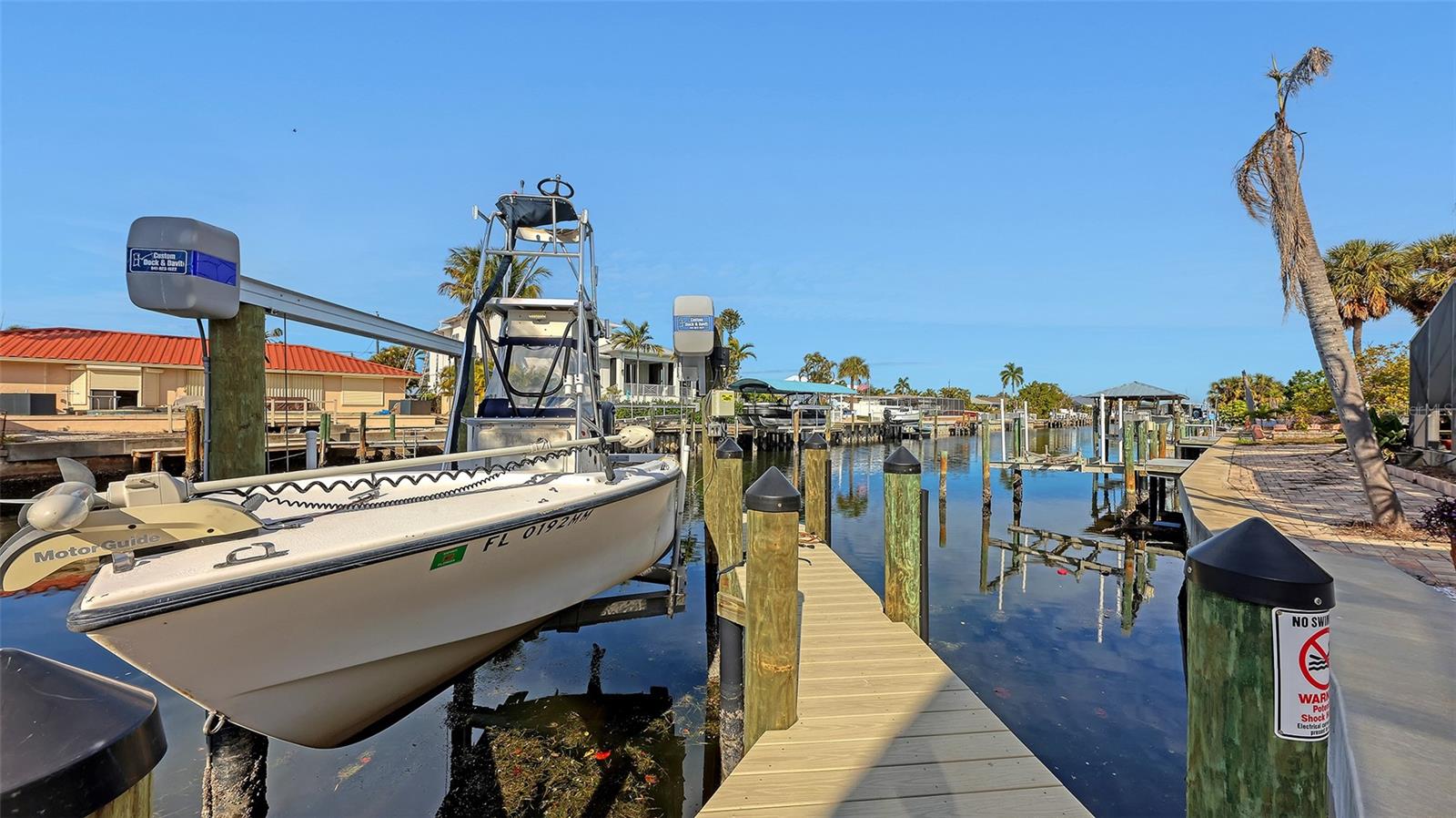 Image 40 of 86 For 4216 Plumosa Street W