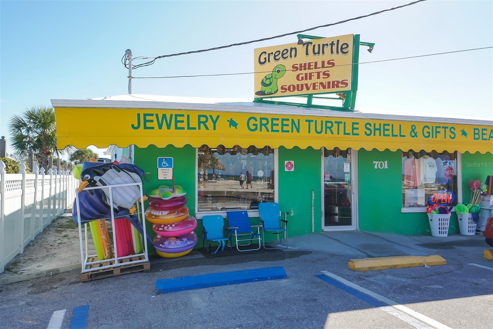 Image 53 of 86 For 4216 Plumosa Street W