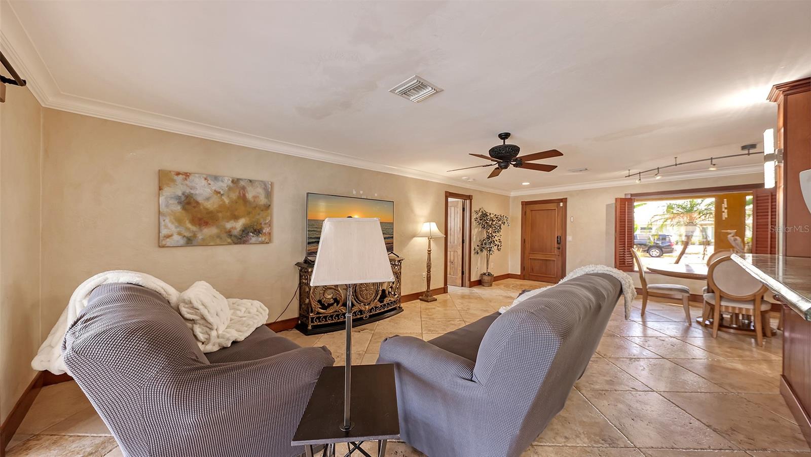 Image 8 of 86 For 4216 Plumosa Street W