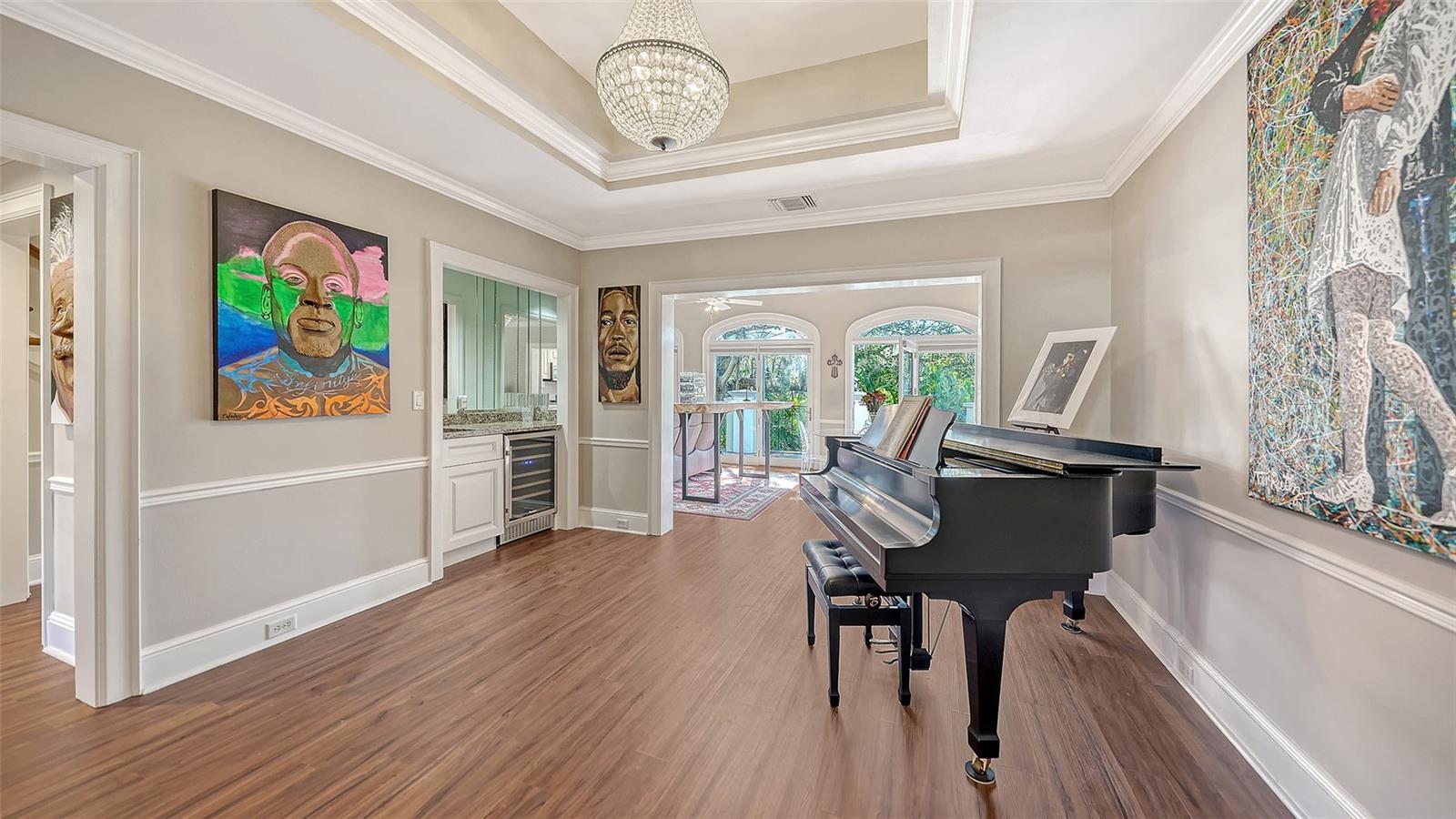 Image 10 of 86 For 57 Bishops Court Road 121