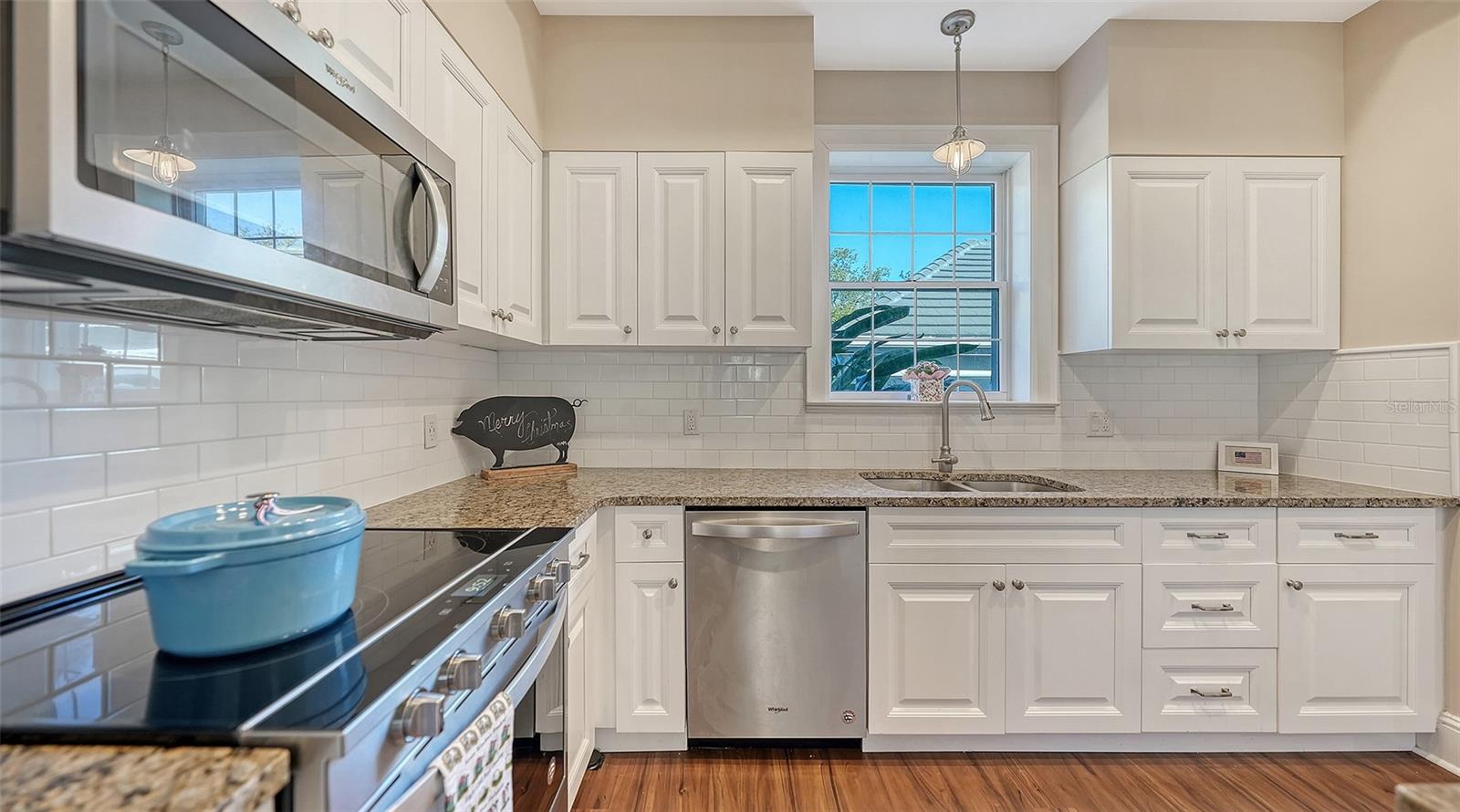 Image 28 of 86 For 57 Bishops Court Road 121