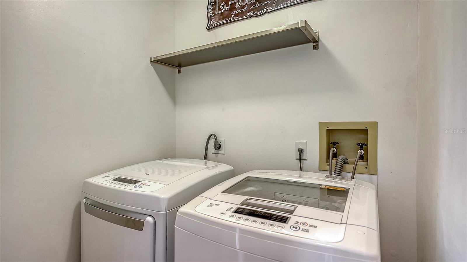 Image 41 of 86 For 57 Bishops Court Road 121