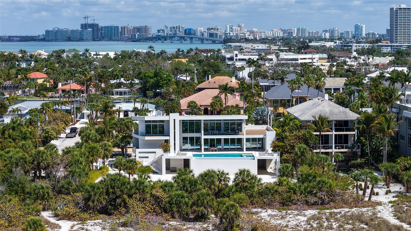 Image 4 of 100 For 160 Whittier Drive