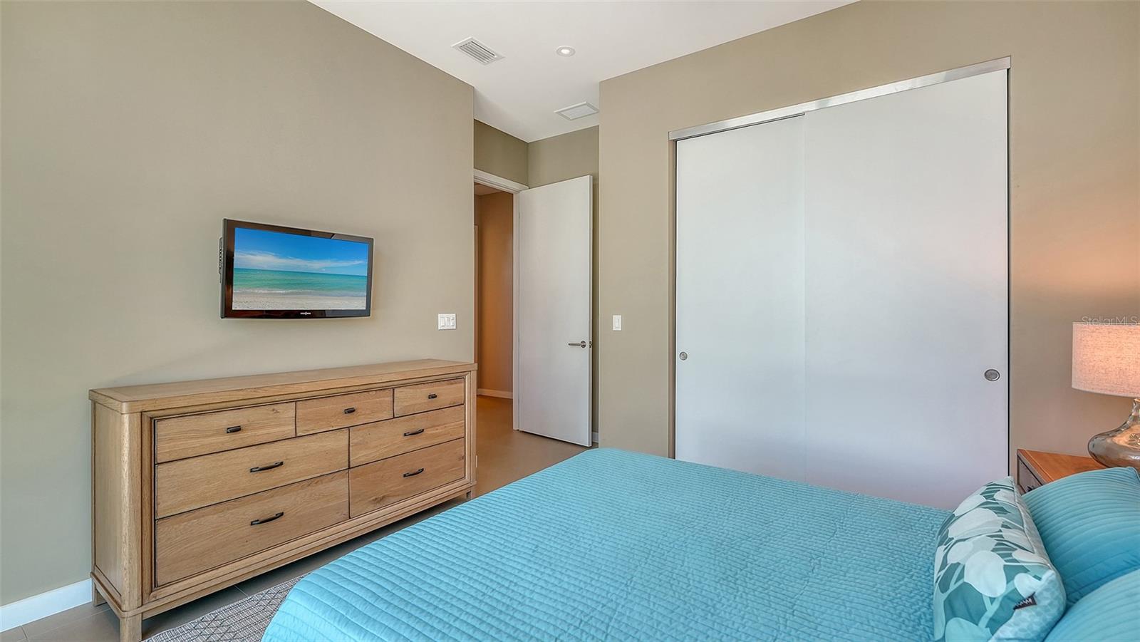 Image 43 of 100 For 160 Whittier Drive