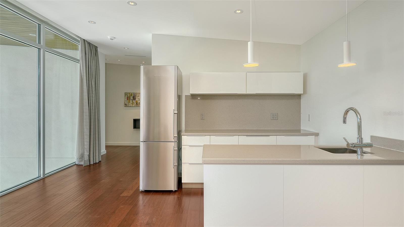 Image 52 of 100 For 160 Whittier Drive