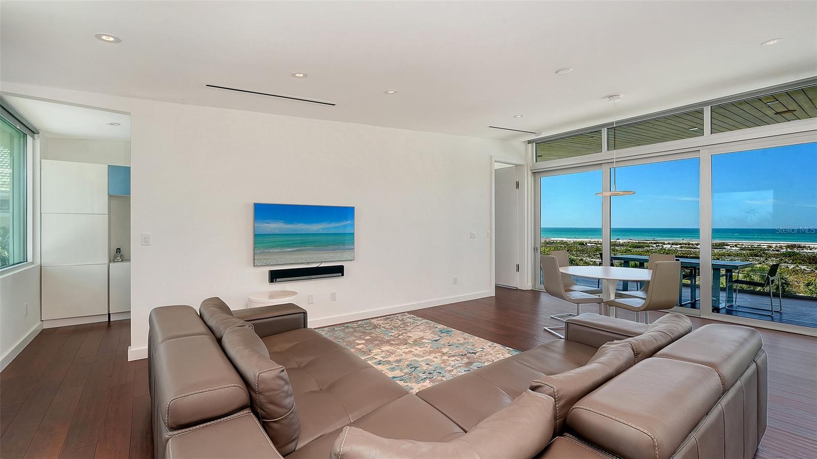 Image 56 of 100 For 160 Whittier Drive