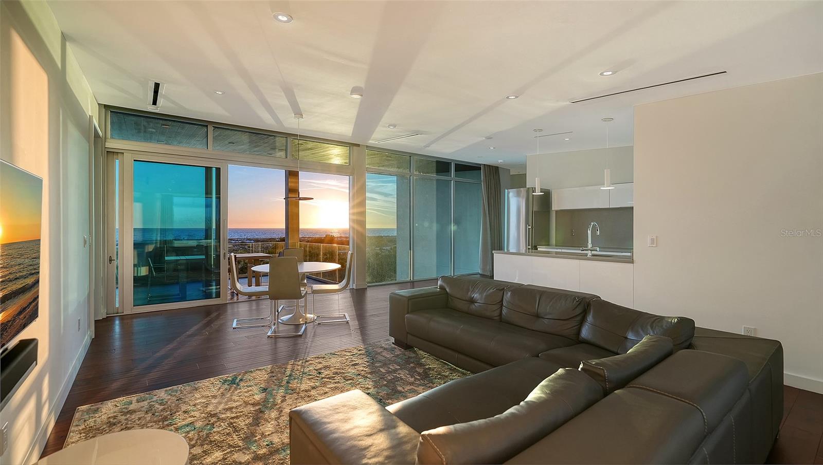 Image 57 of 100 For 160 Whittier Drive