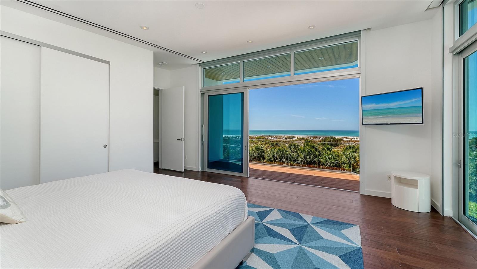 Image 68 of 100 For 160 Whittier Drive