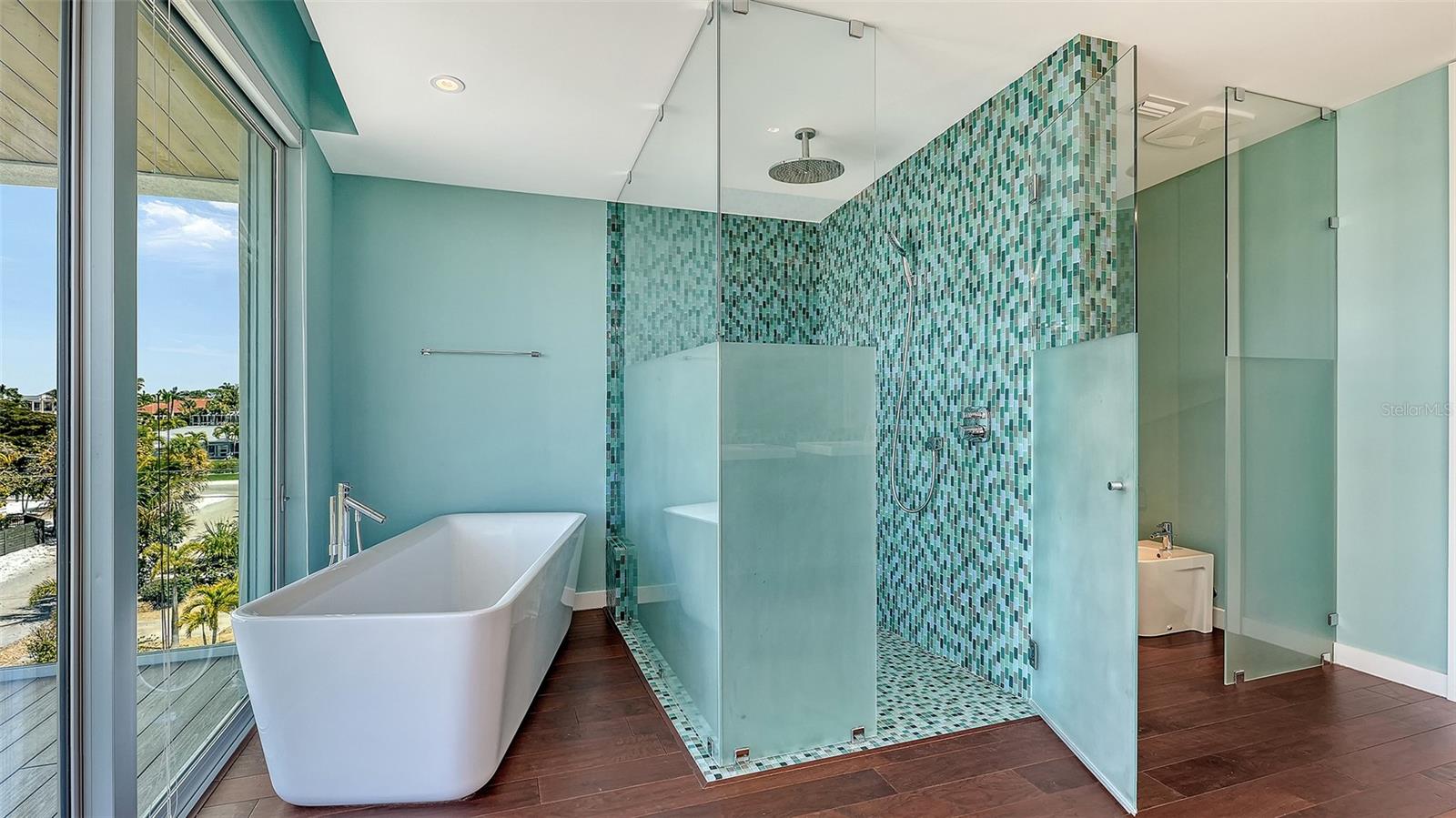 Image 72 of 100 For 160 Whittier Drive