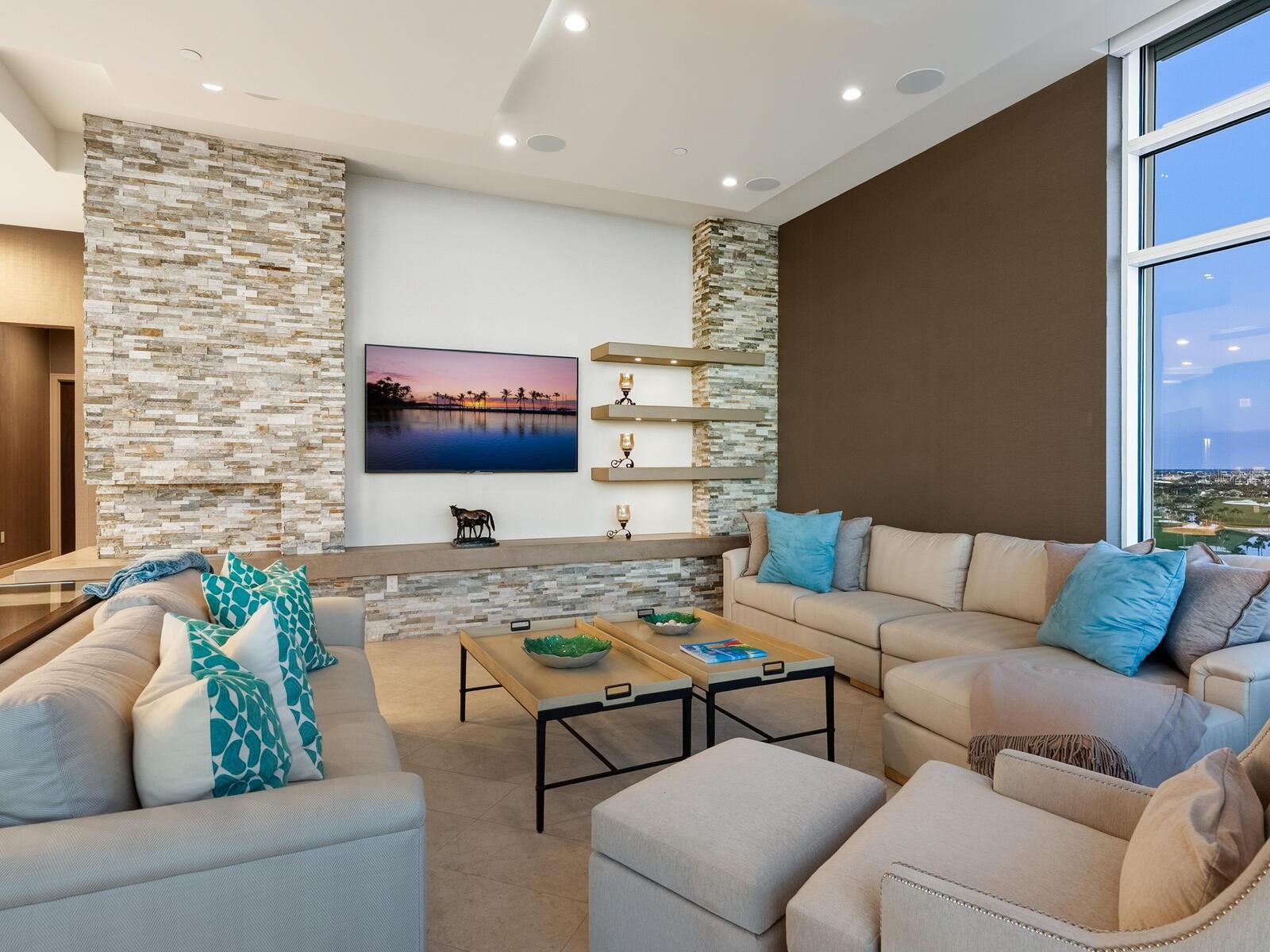 Image 15 of 53 For 655 Longboat Club Road 1ph