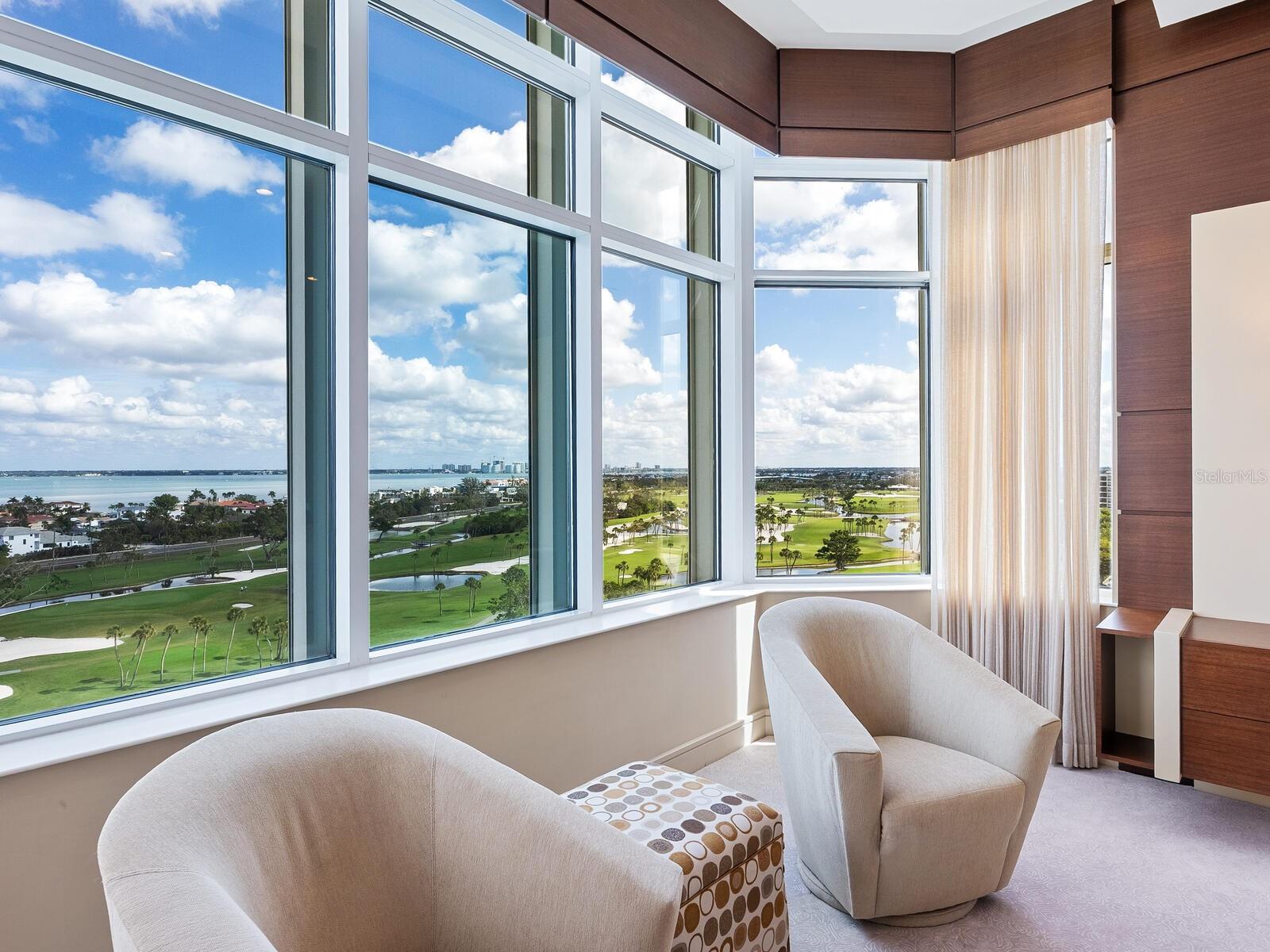 Image 33 of 53 For 655 Longboat Club Road 1ph