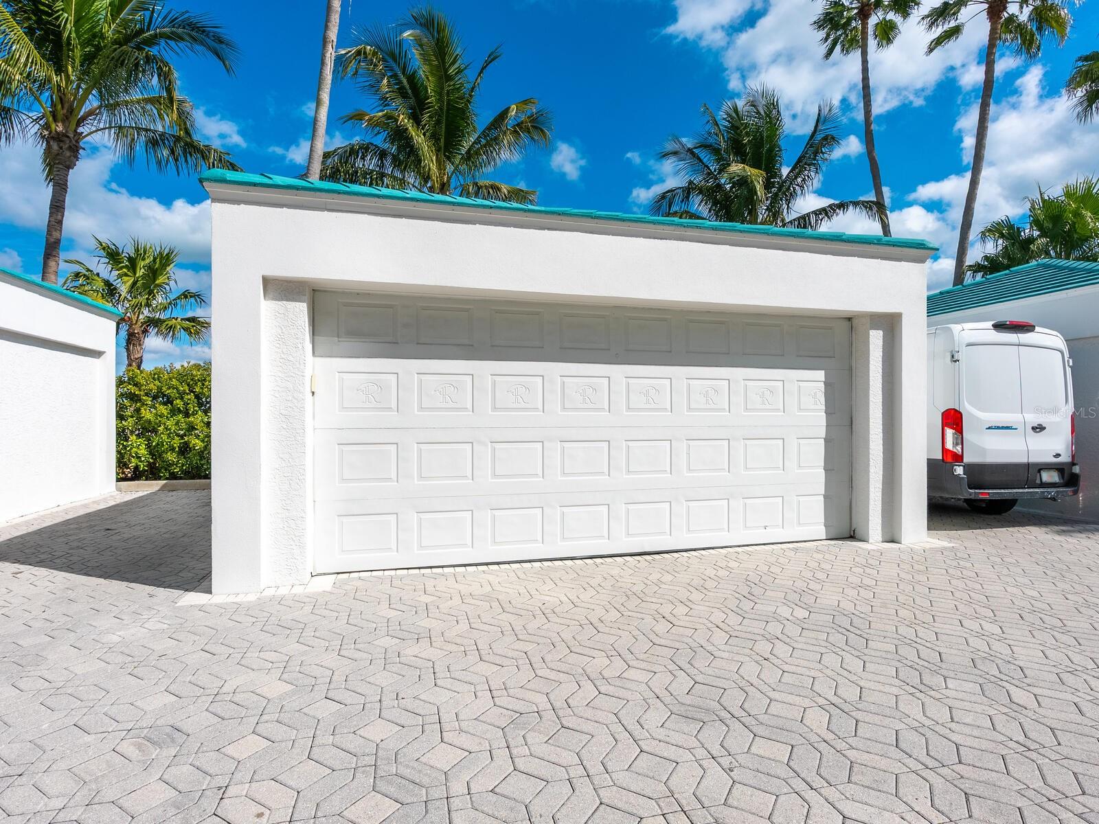 Image 45 of 53 For 655 Longboat Club Road 1ph