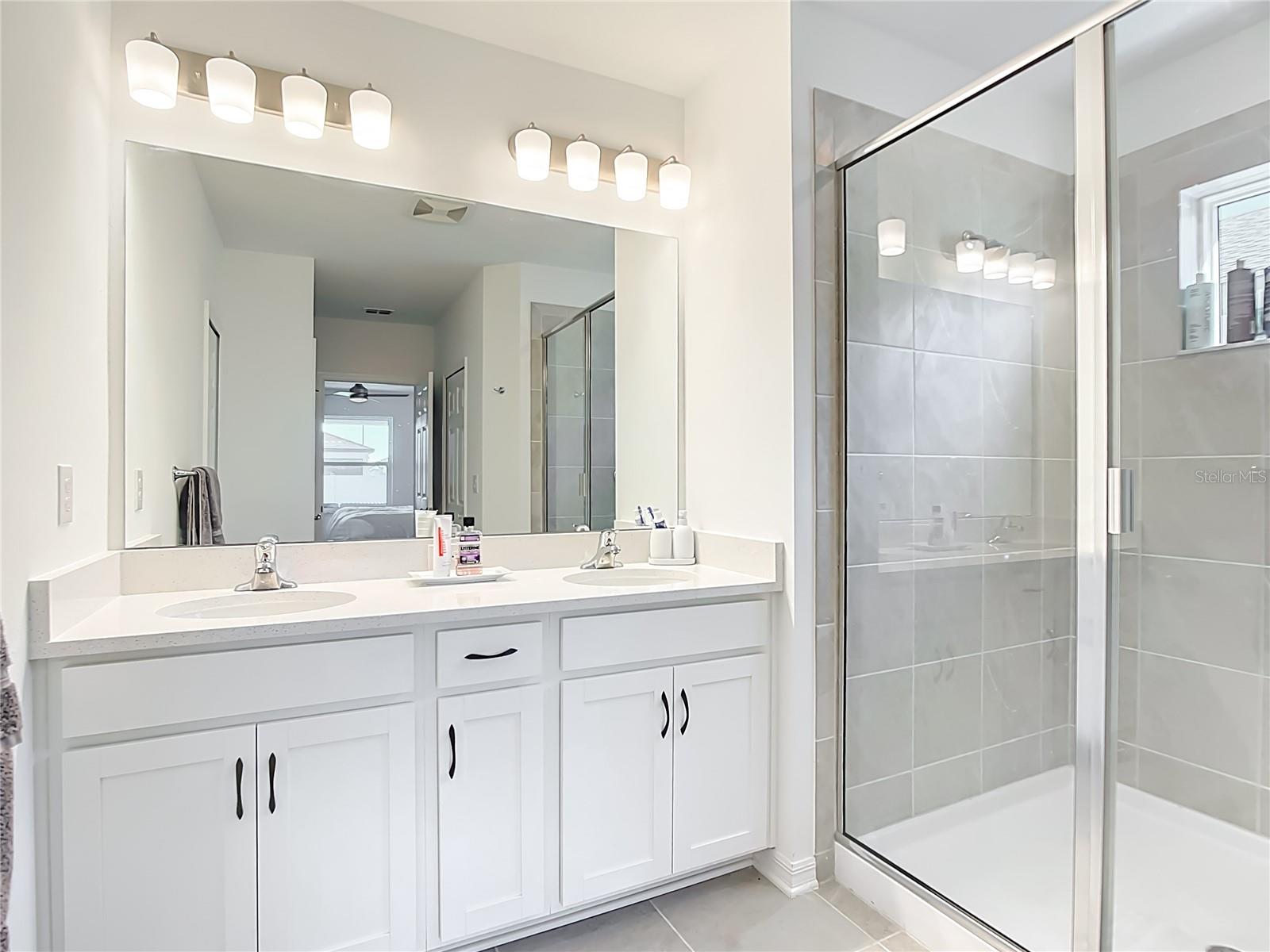 Image 14 of 21 For 16863 Fiesta Drive