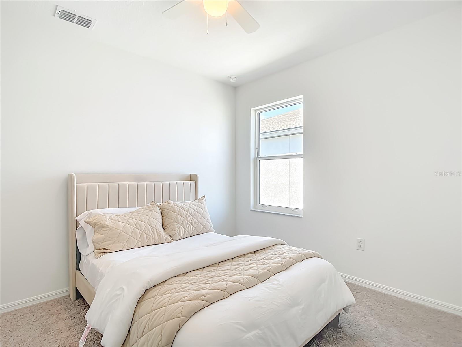 Image 16 of 21 For 16863 Fiesta Drive