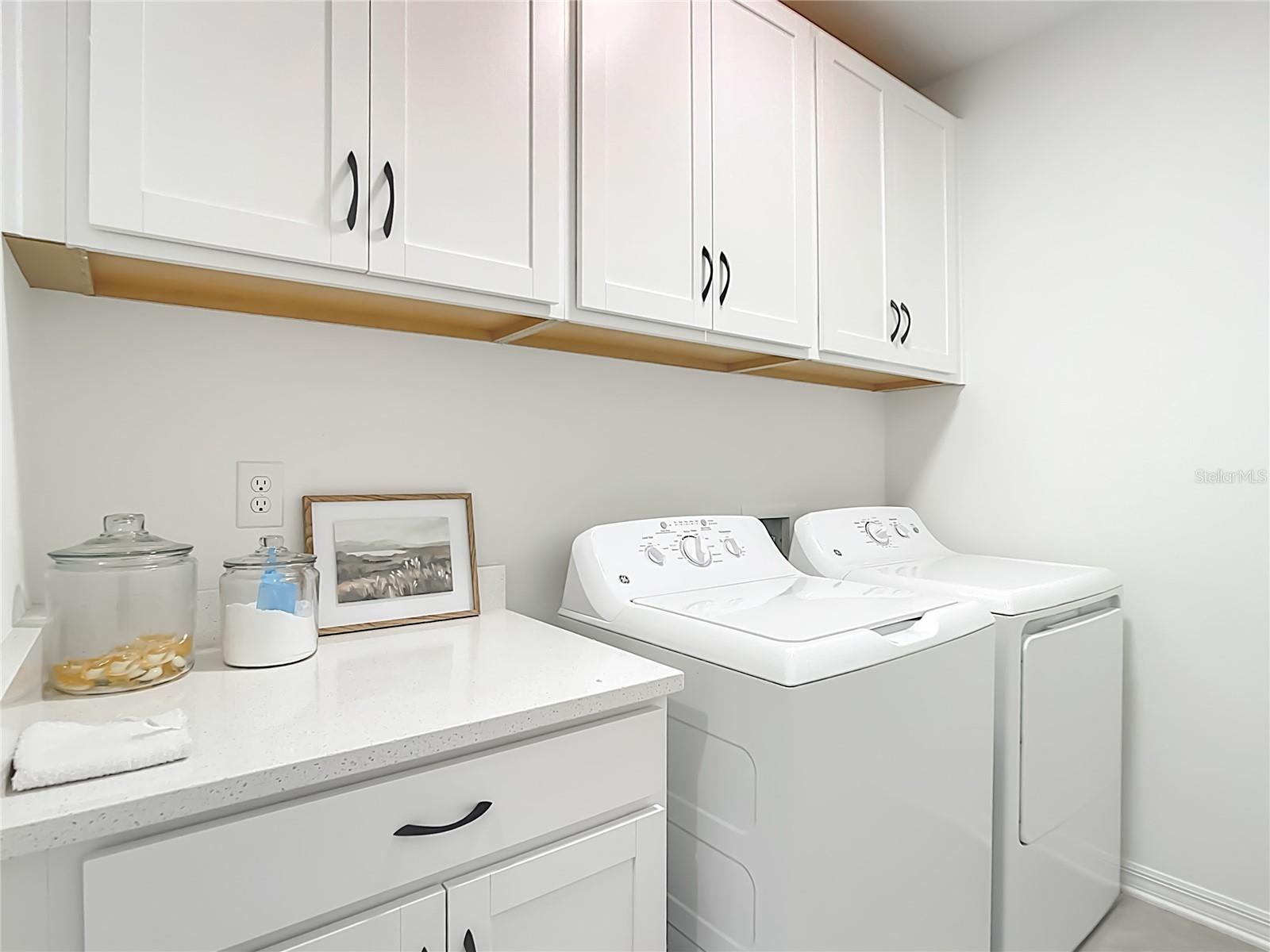 Image 19 of 21 For 16863 Fiesta Drive